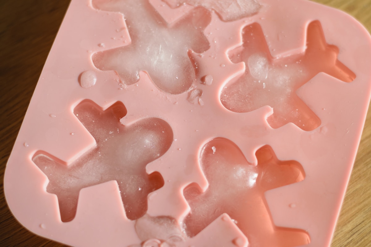 Can You Grease Ice Cube Trays With Canola Oil Safely?