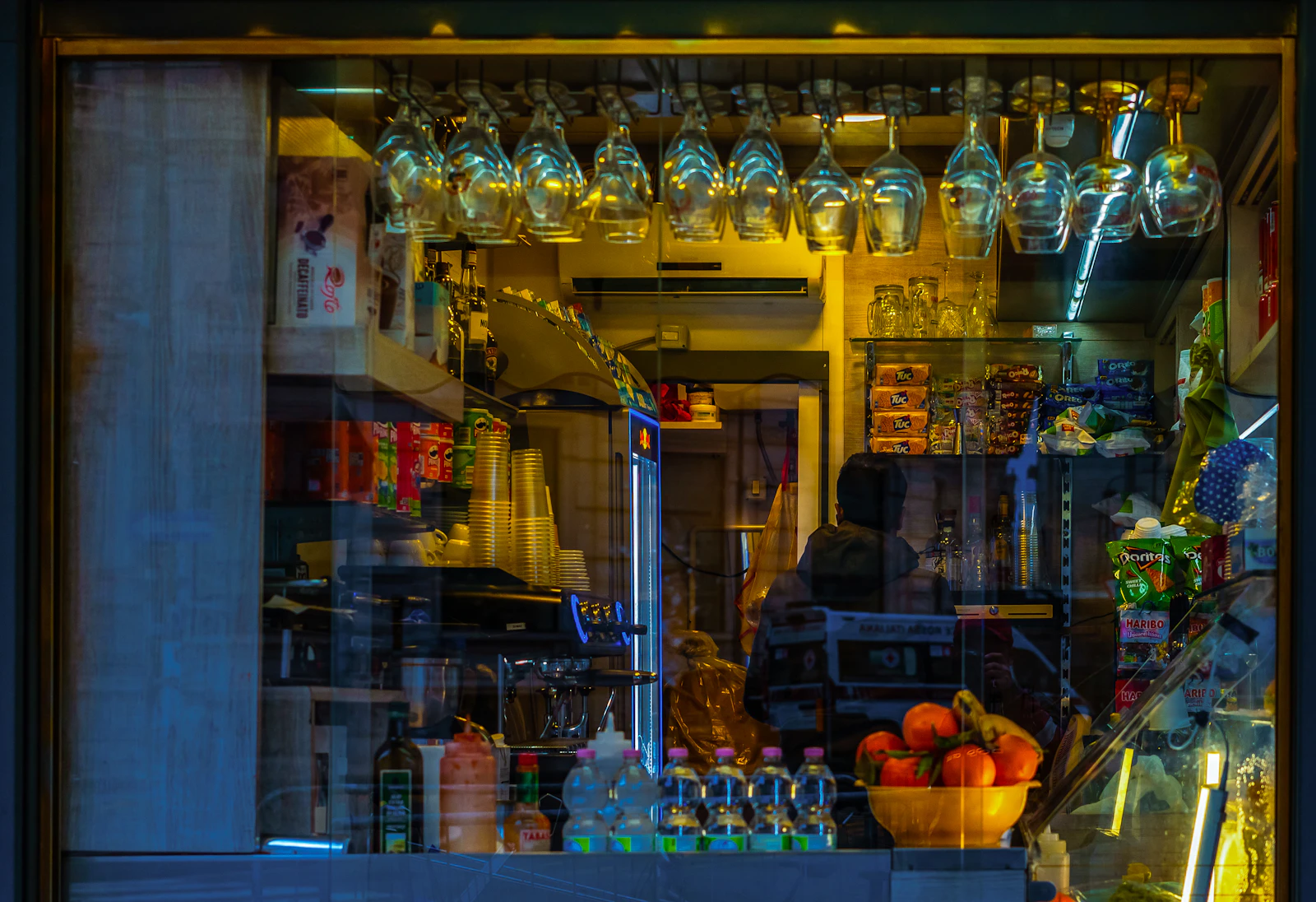 Avenue Liquor and Wine Shoppe