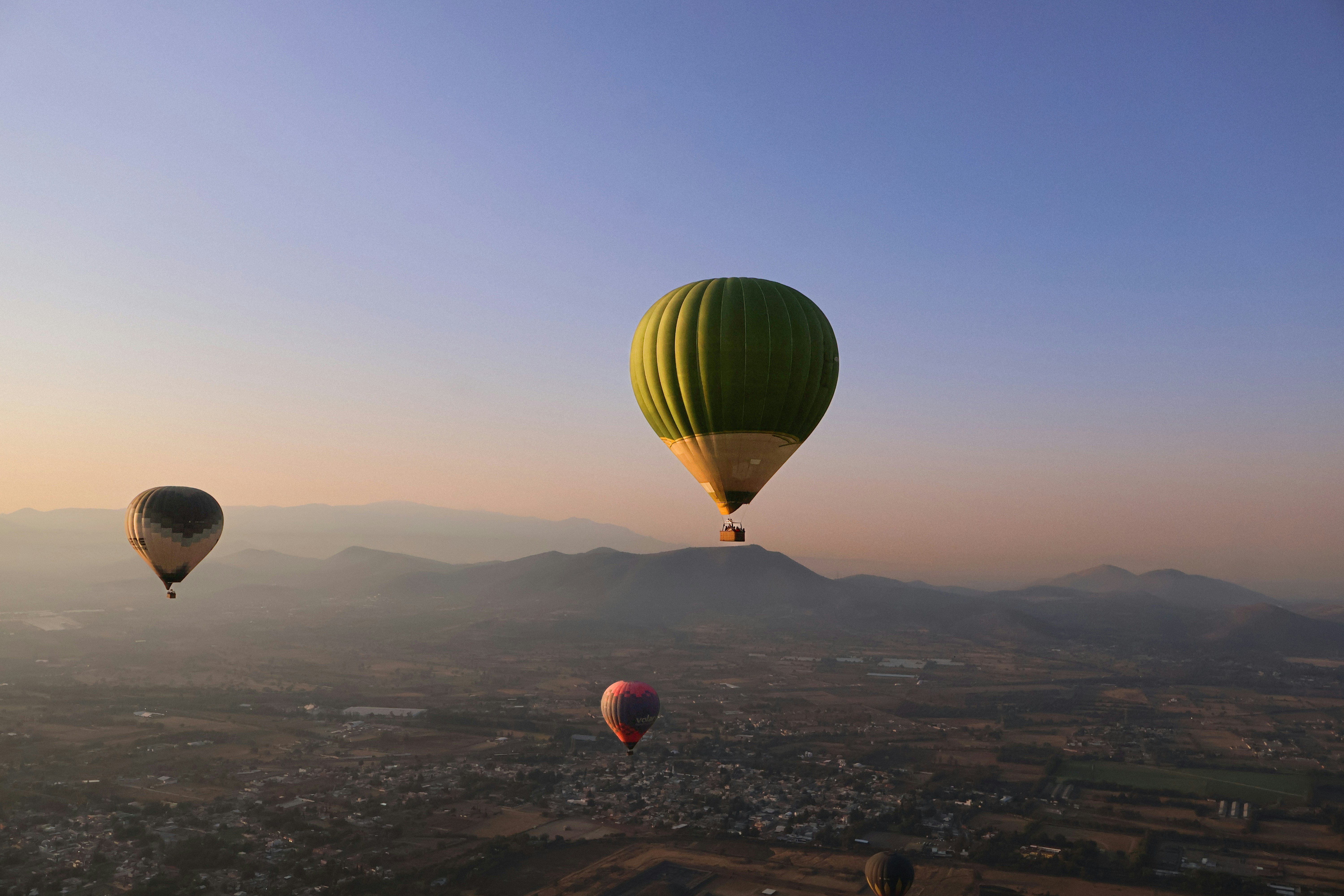 Teotihuacan pyramid morning