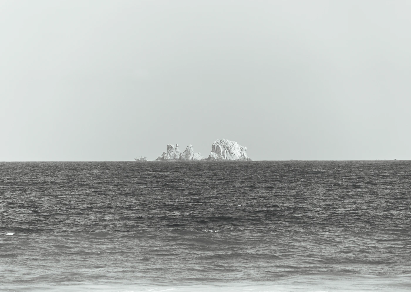Icebergs flottant dans l’océan, métaphore photographique du conscient et de l’inconscient