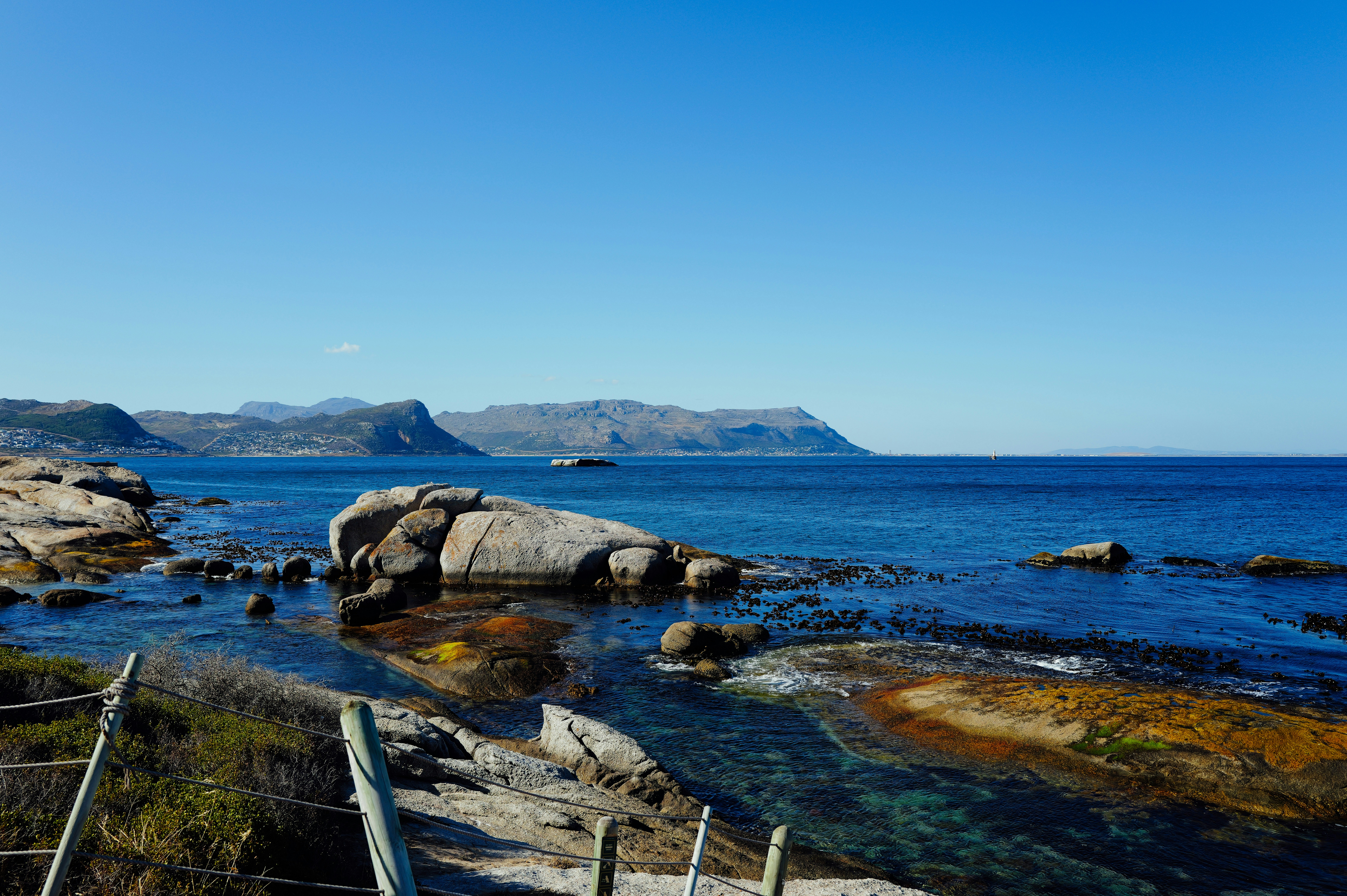 Photo by adrienolichon