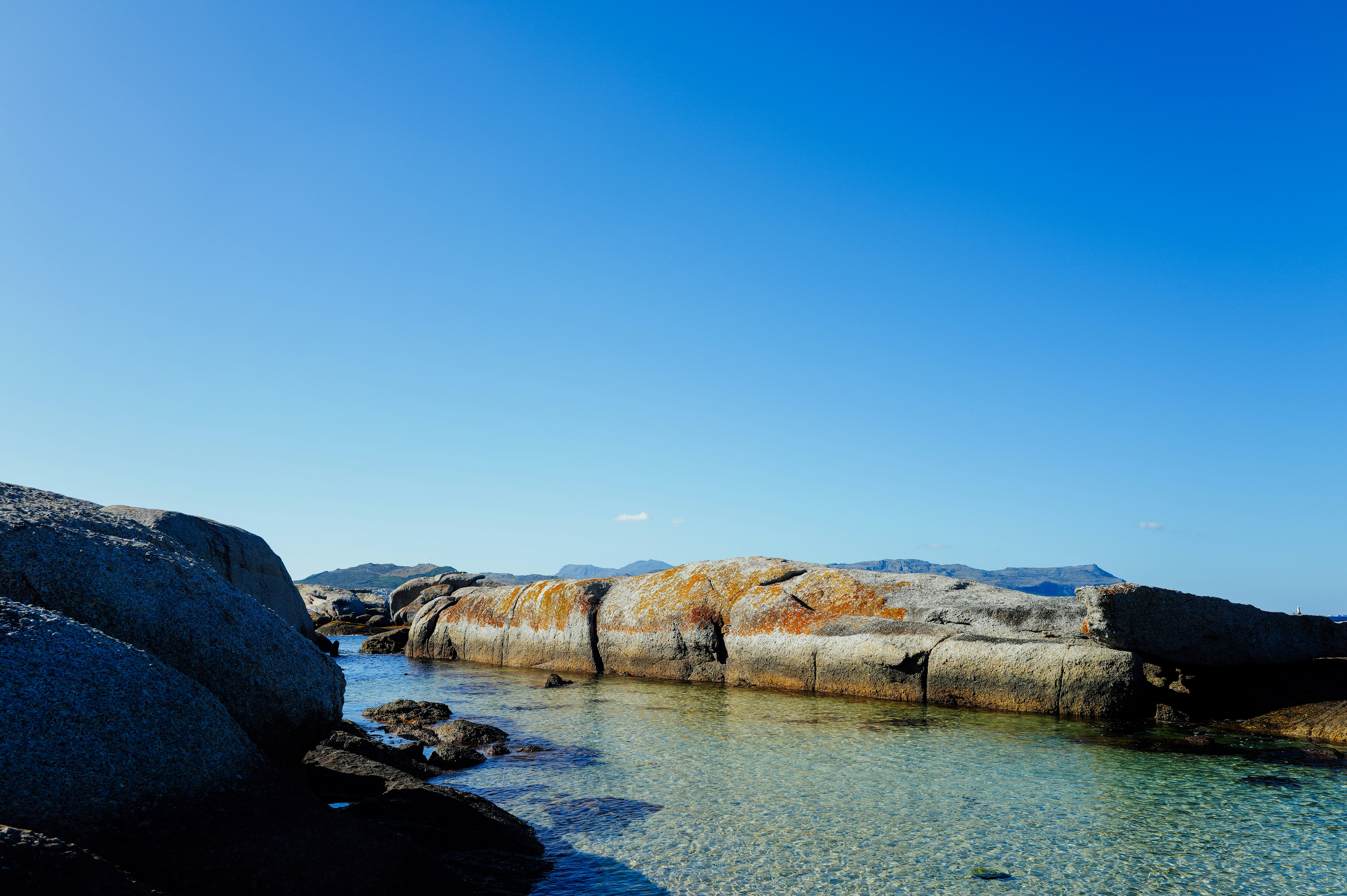 Photo by adrienolichon