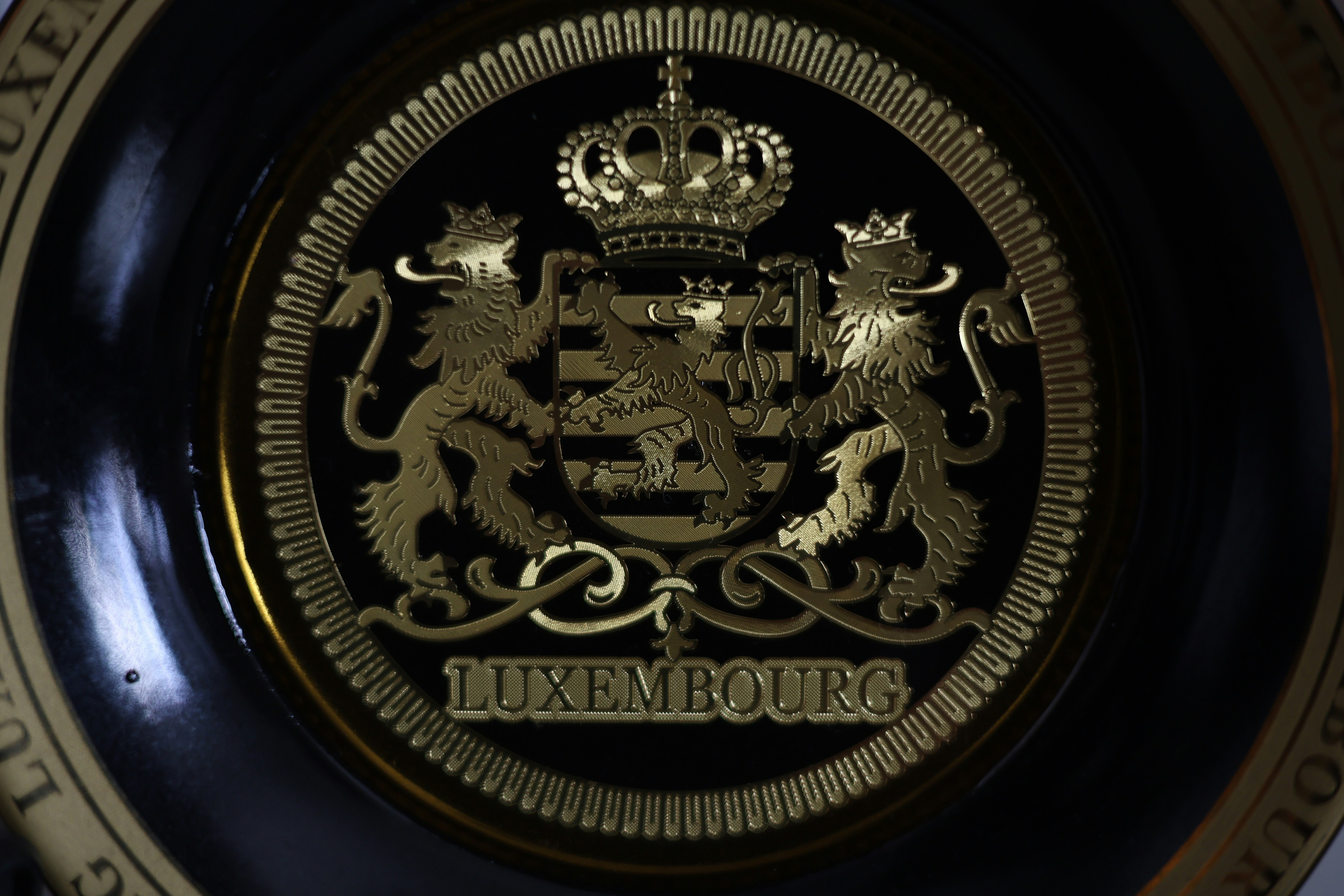 Black plate with the luxembourgish coat of arms