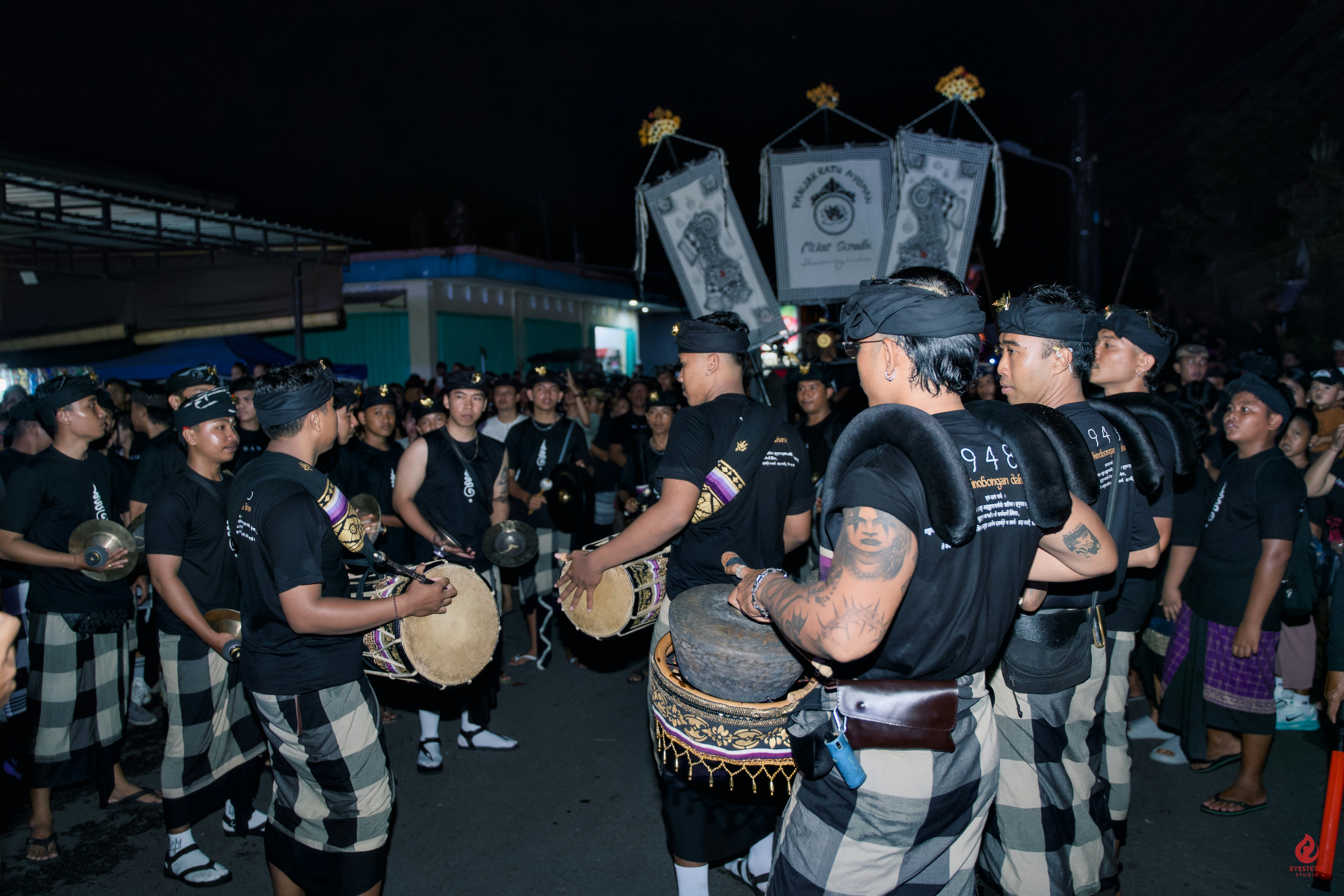 Photo by eyestetix_studio