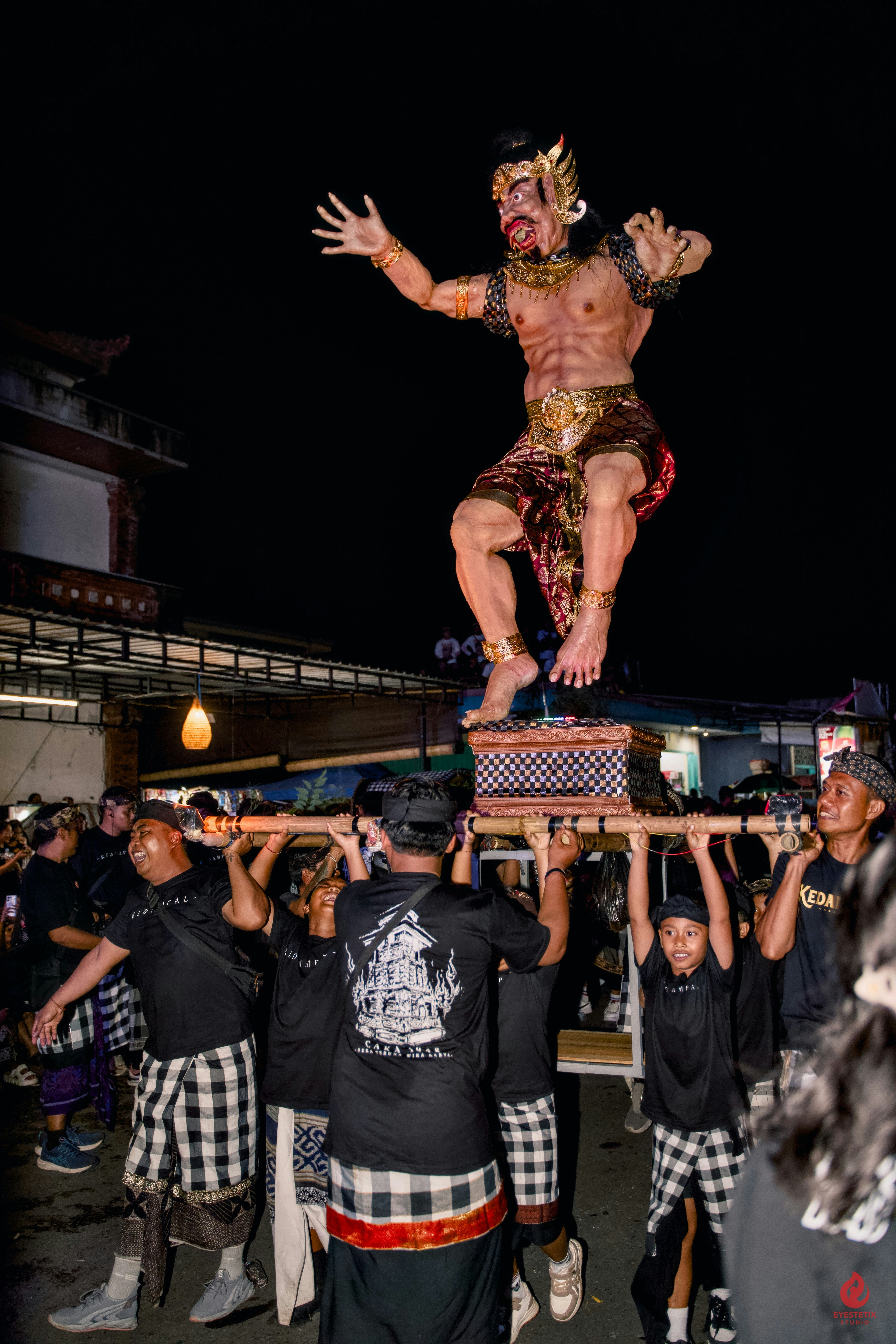 Photo by eyestetix_studio