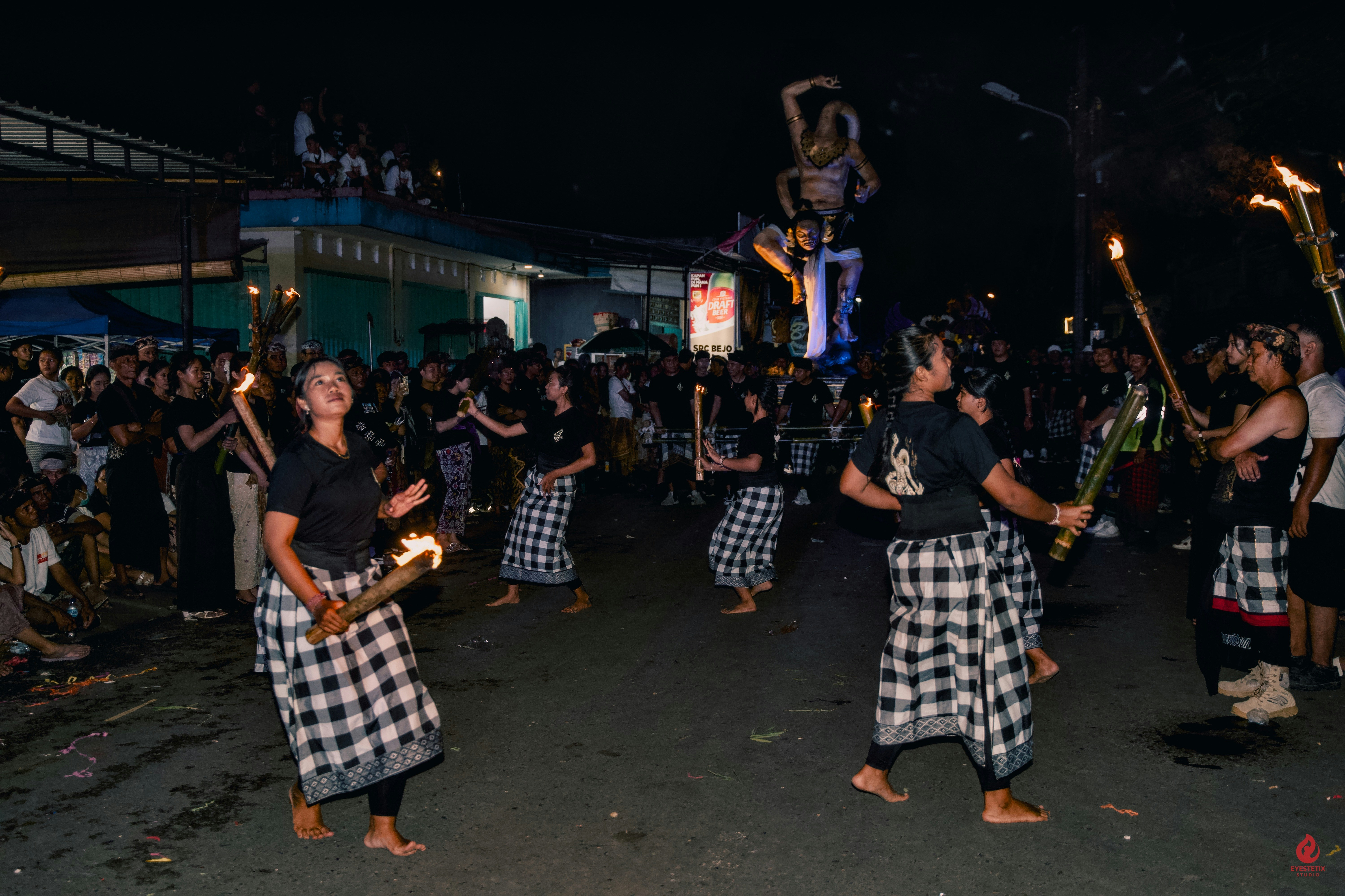 Photo by eyestetix_studio