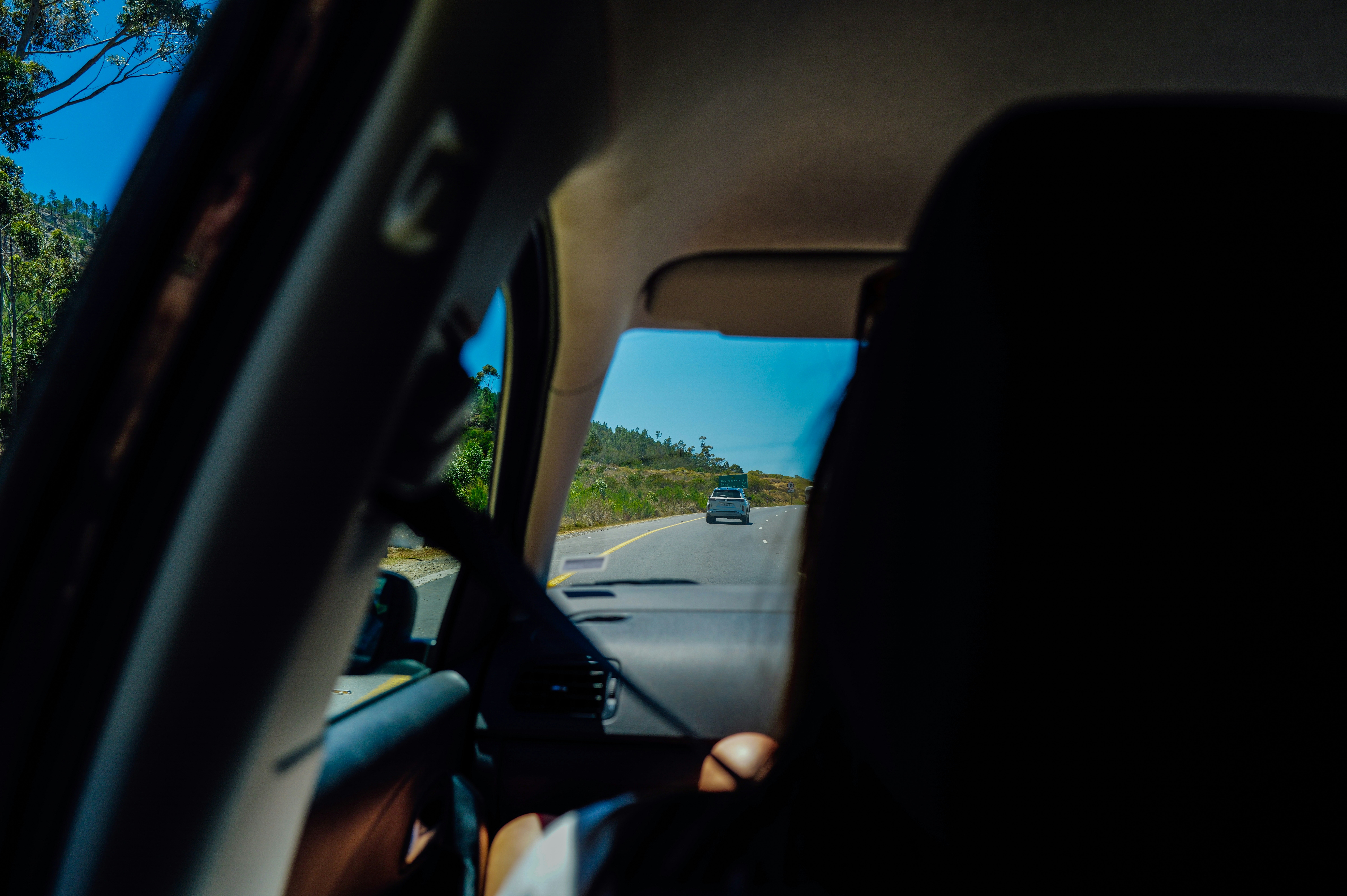 Photo by adrienolichon