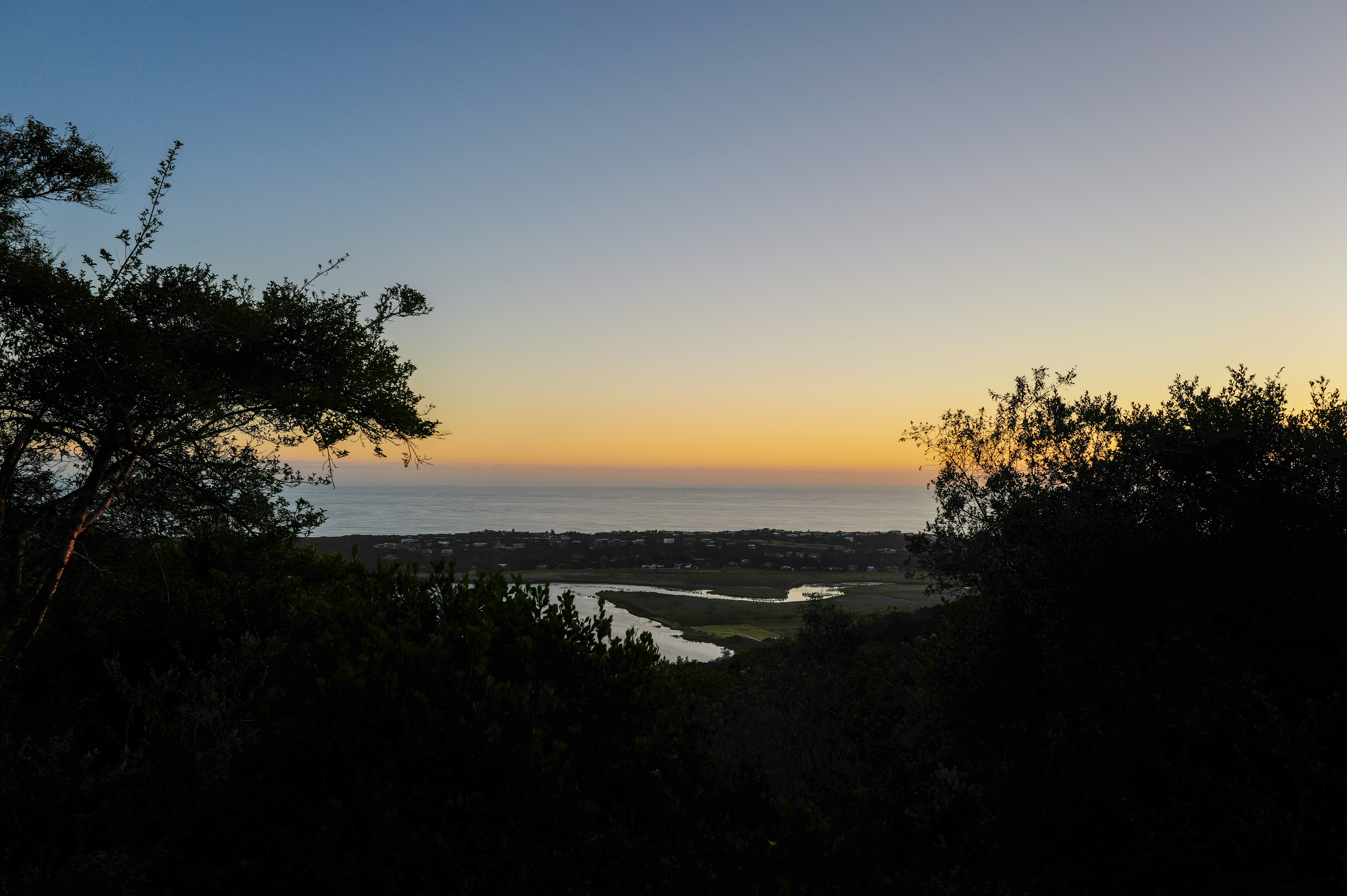 Photo by adrienolichon