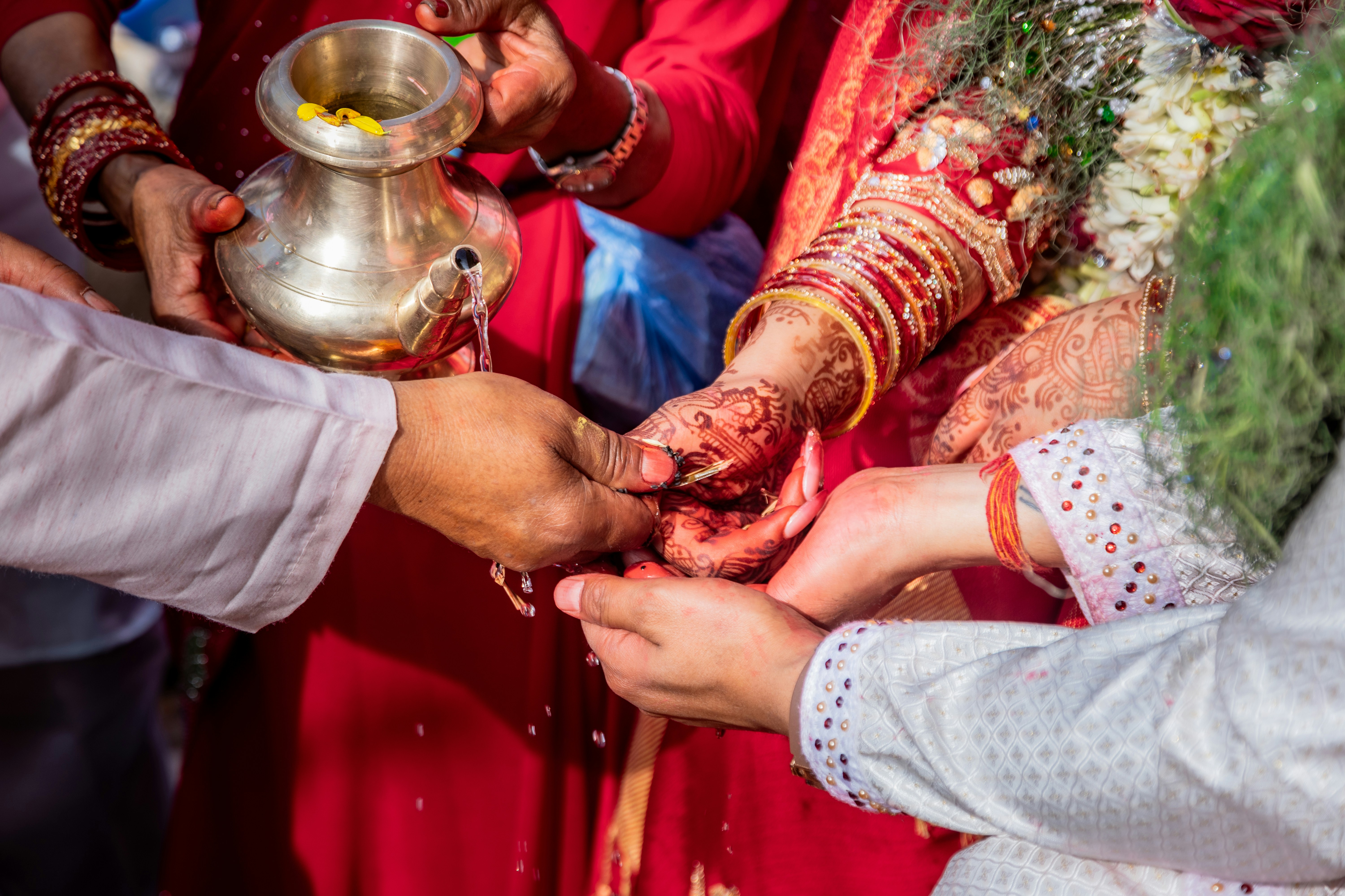Russian Wedding Traditions: Games, Toasts, and Celebrations | SeatYourself