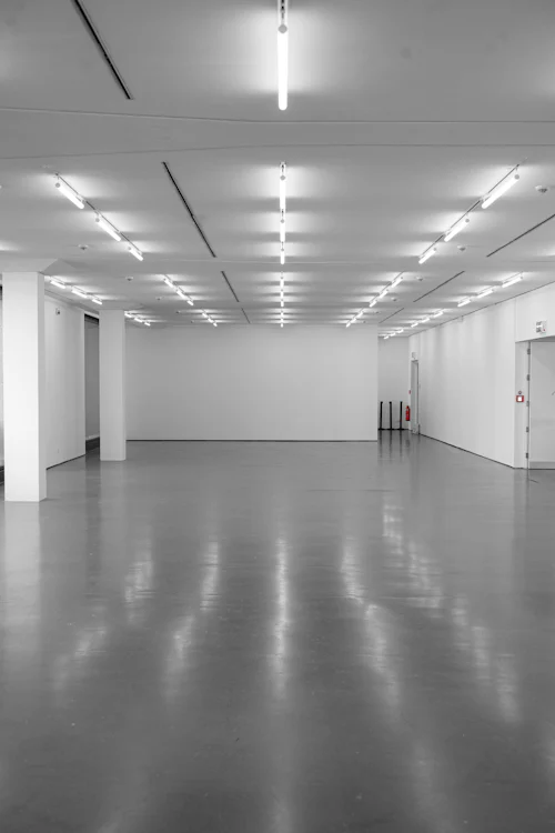 Smooth, seamless polished floor and wall finish