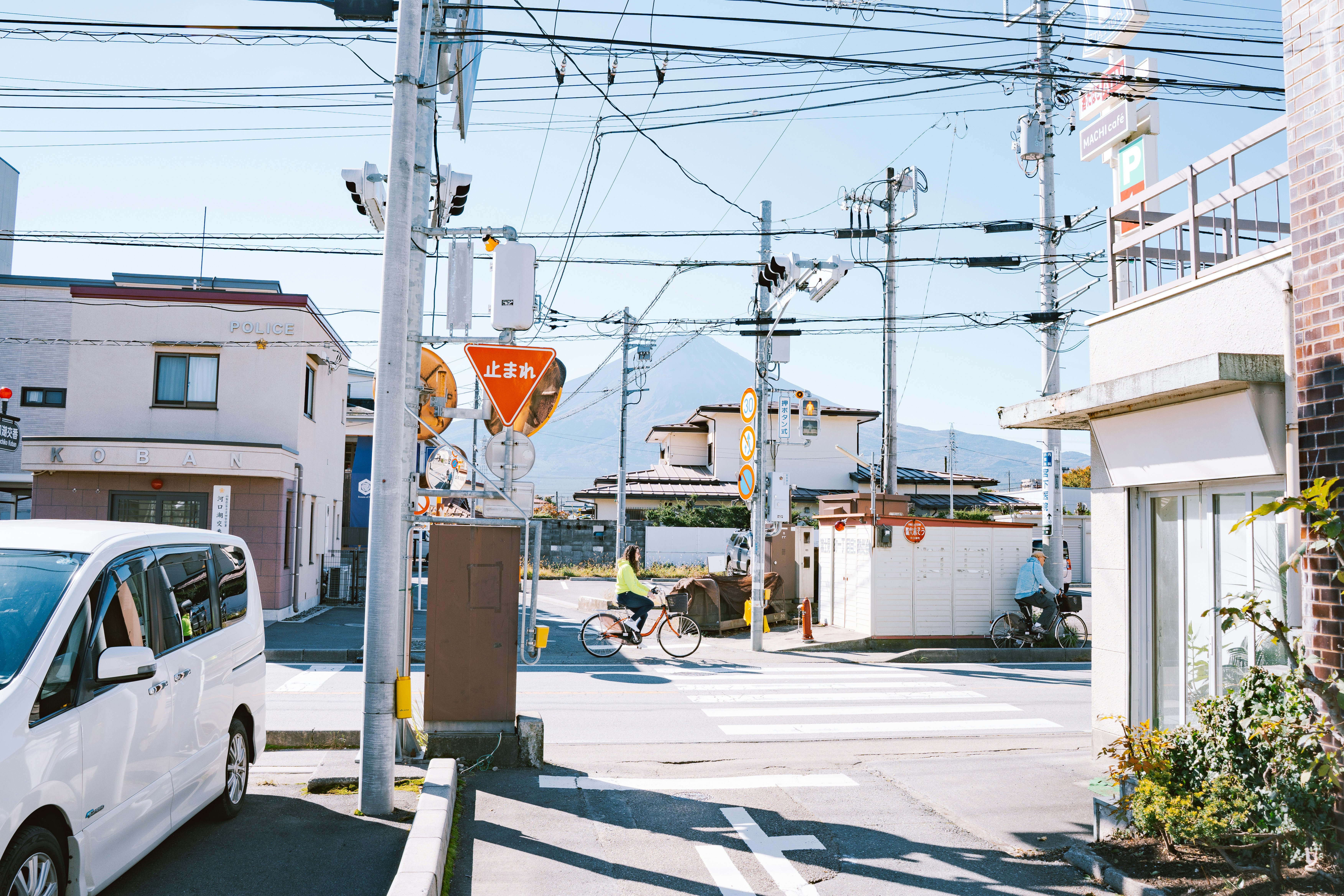 Photo by dokae