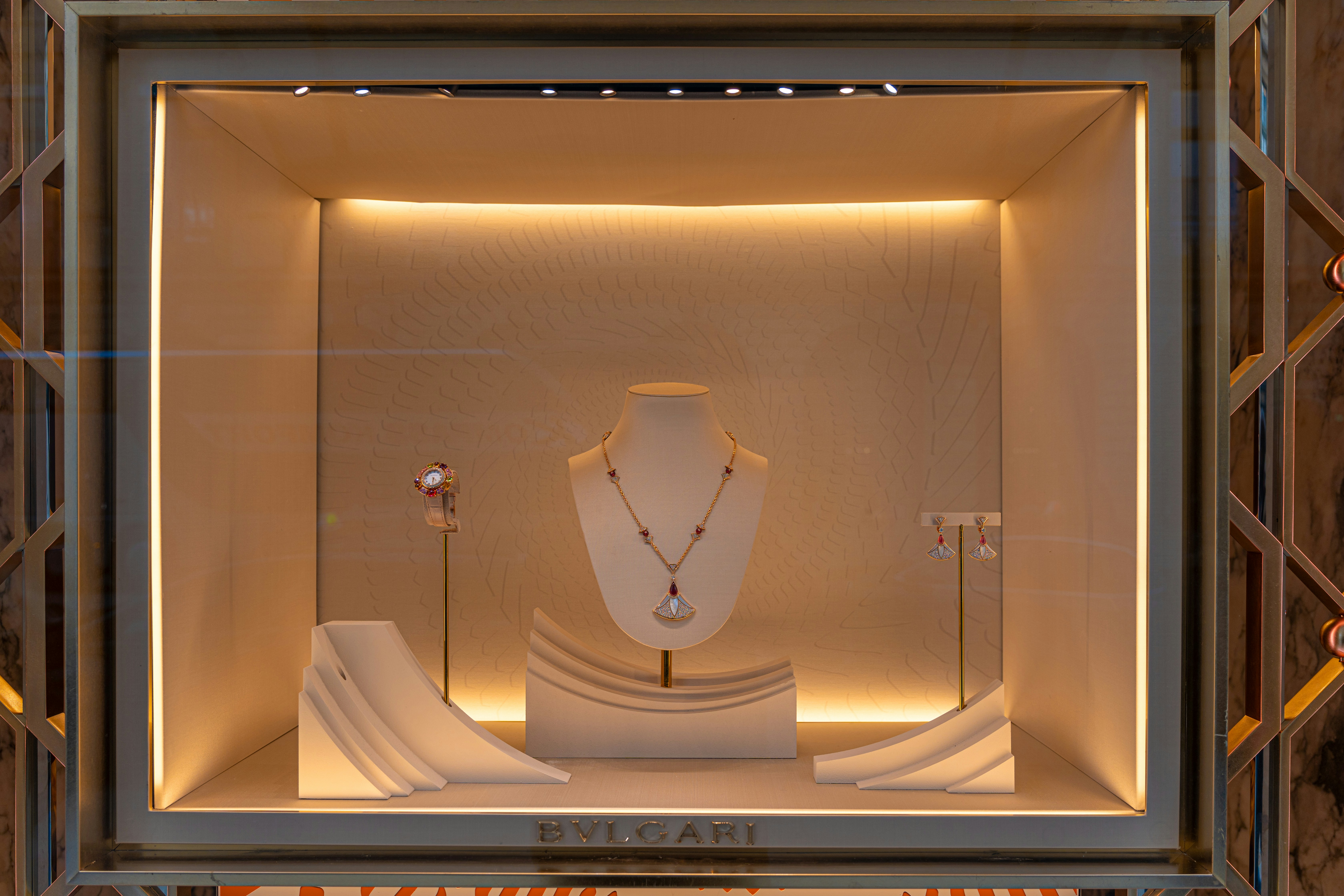 Spotlight on Gold Certificate Trends: Are They Here to Stay?