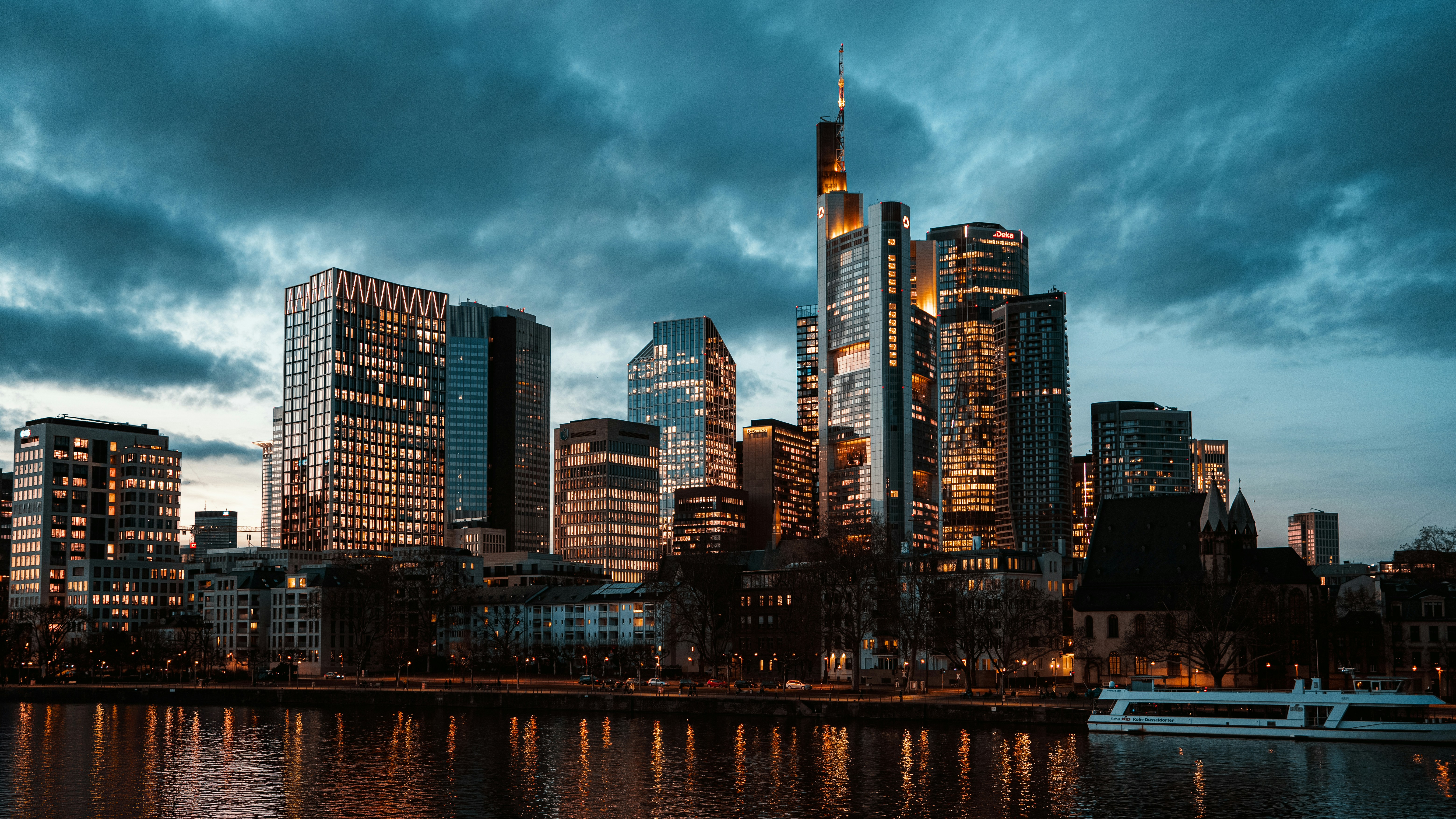 Maneuvering the Enterprise Jungle: The Significance of Clear Information