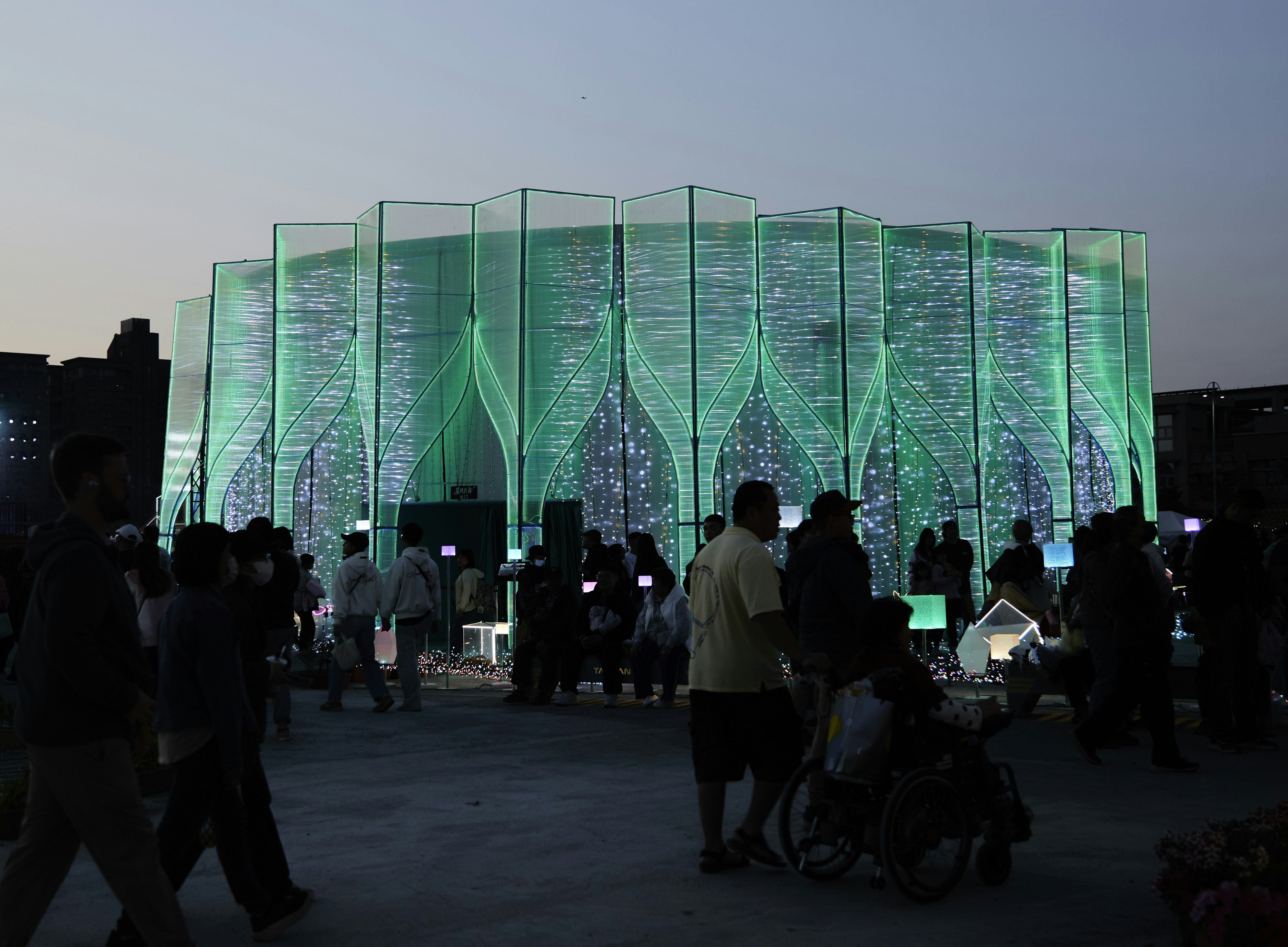 modern event lighting