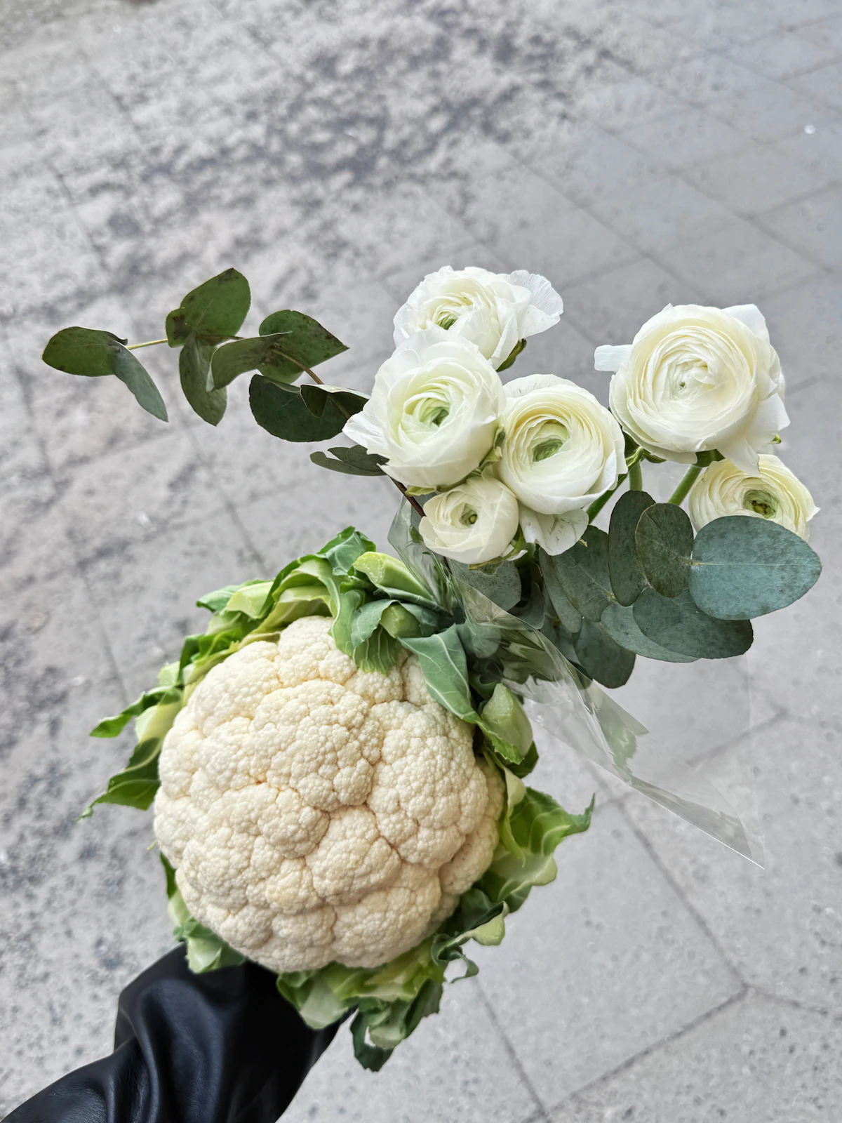 Fresh cauliflower and flowers representing nutrient-dense food during weight loss
