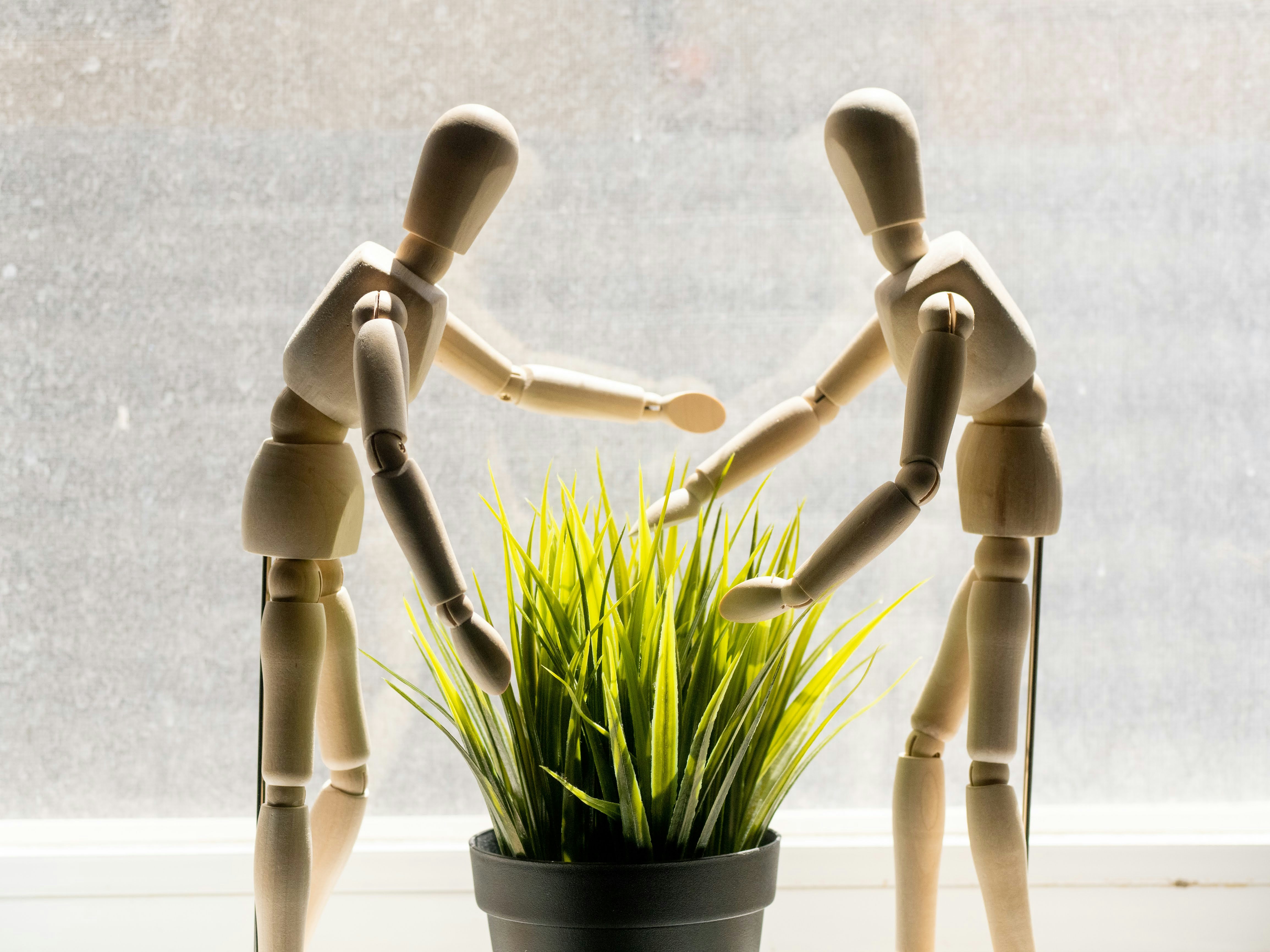 Scaling from 5 to 25 Engineers: Ops, Hiring Funnels, and the Documentation You’ll Regret Not Writing