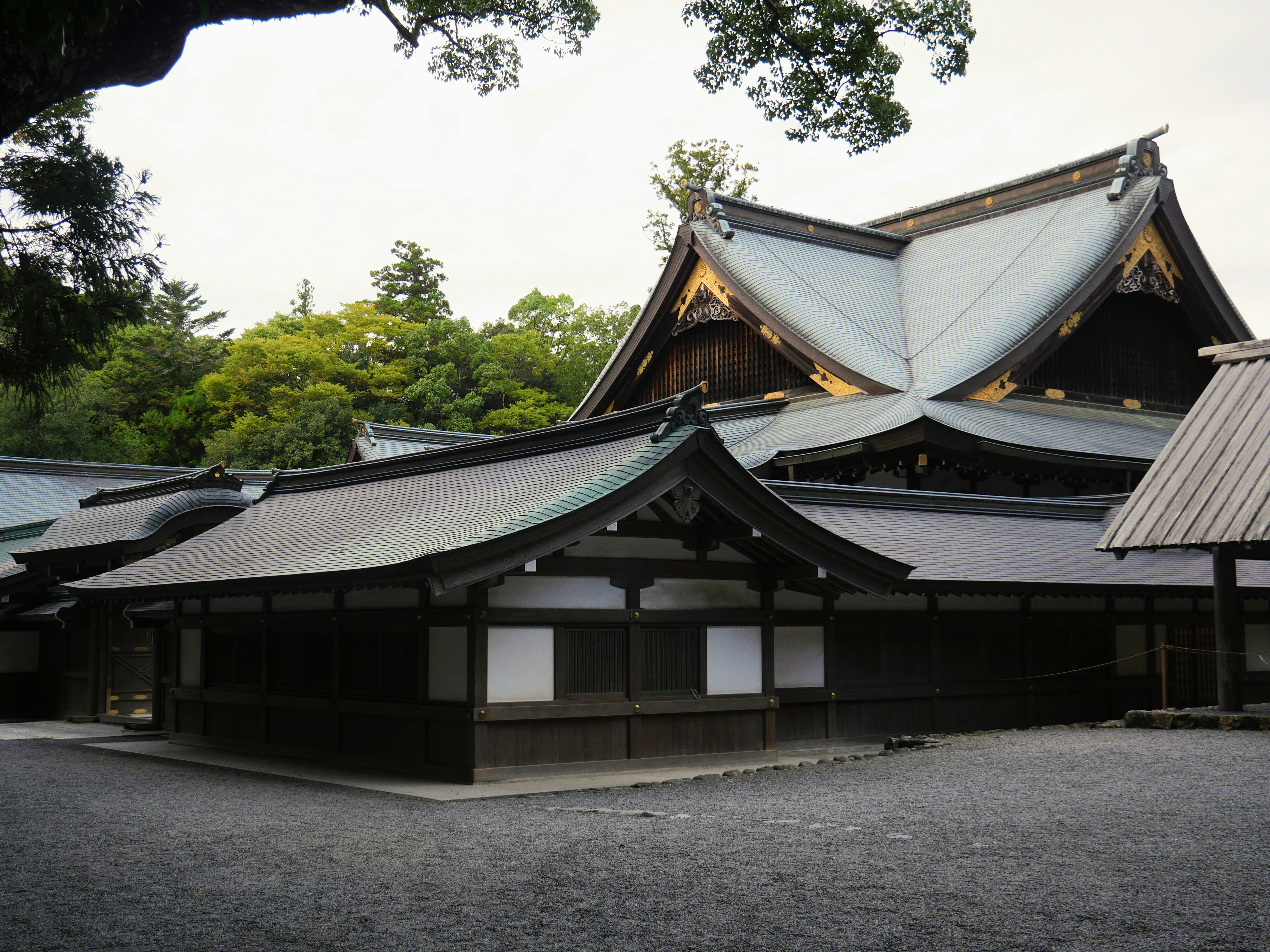 神社の境内