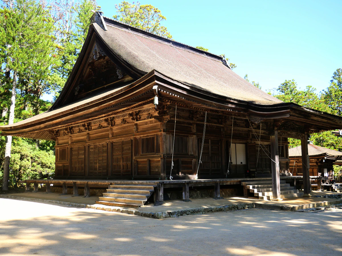 Pagode und Tempel-Komplex in Danjo Garan, Koyasan.