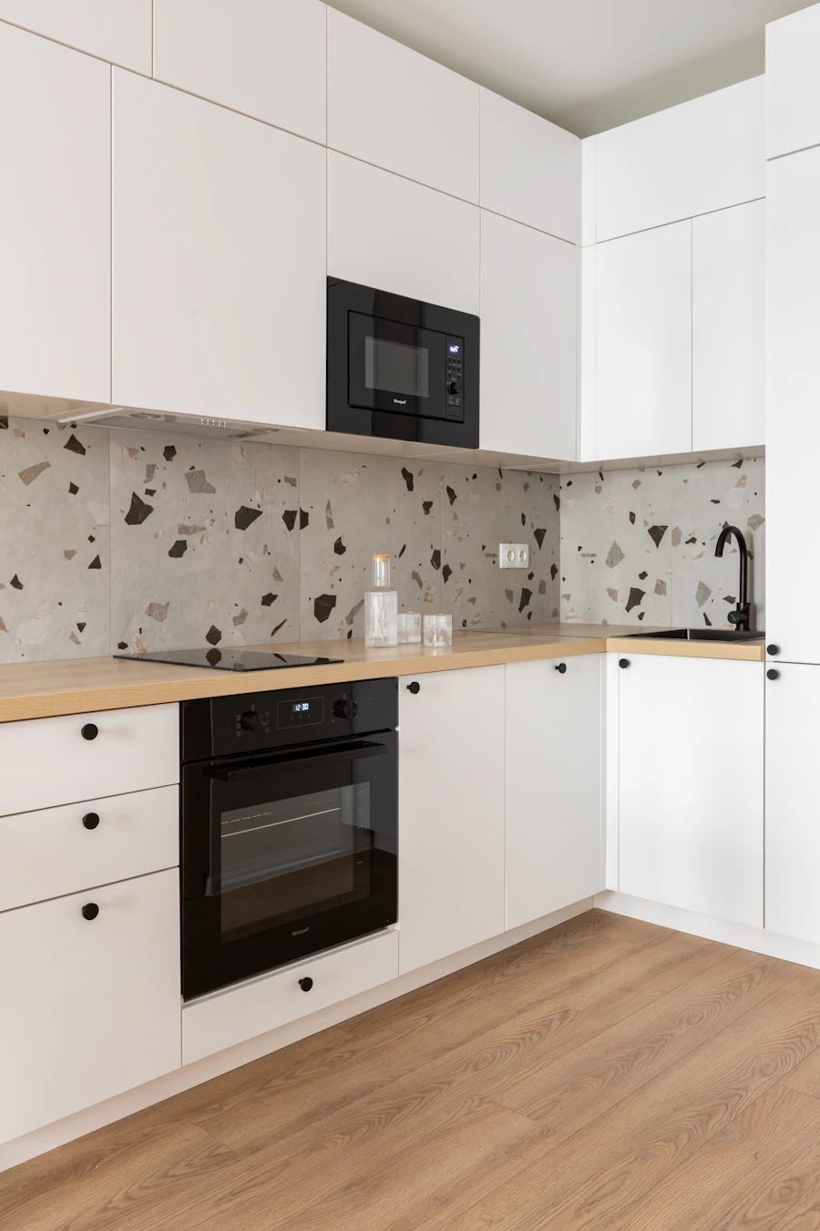 Terrazzo tezgâhlı mutfak