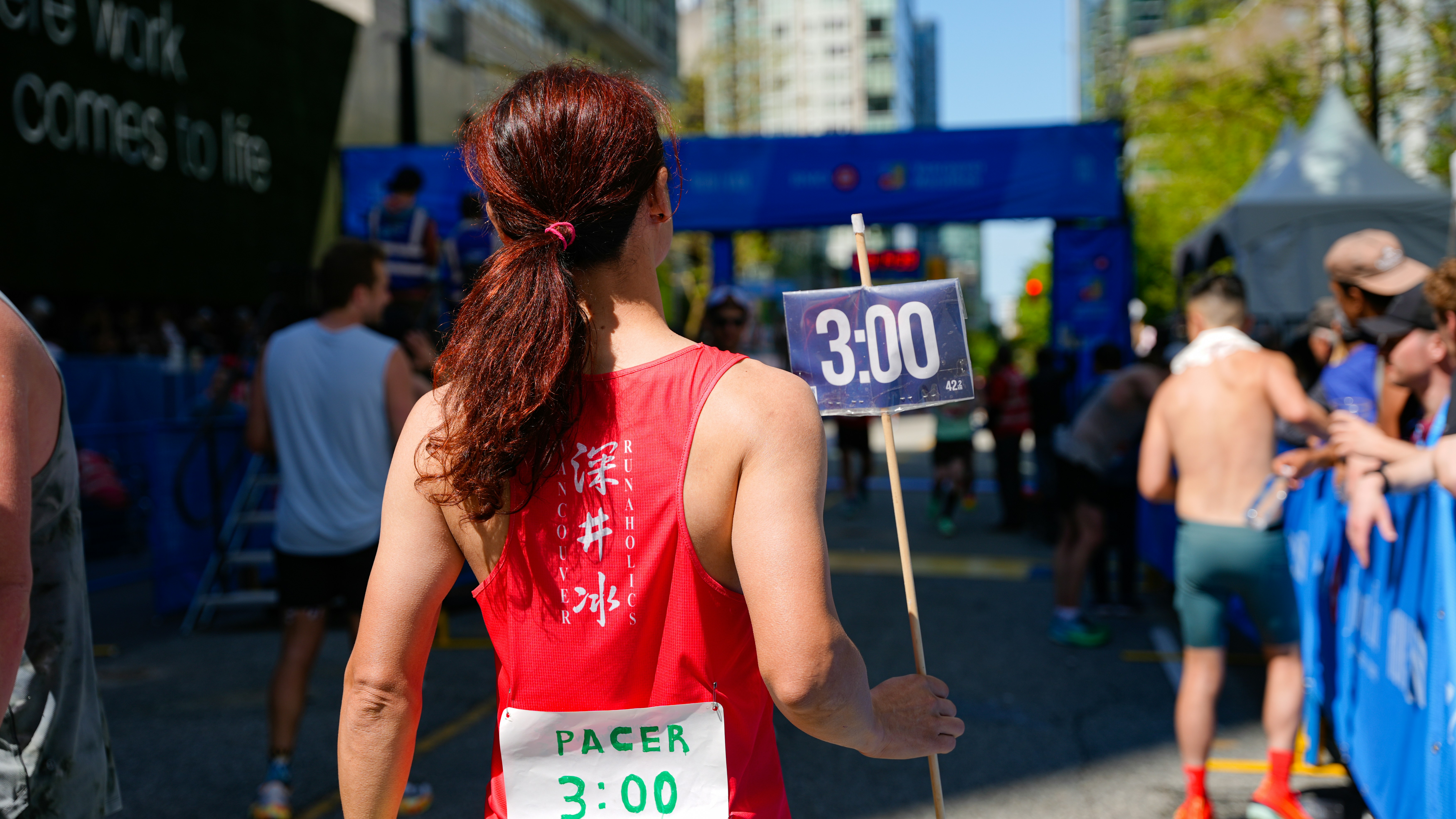 Mariette uit Augustinusga voltooit marathon van Rotterdam