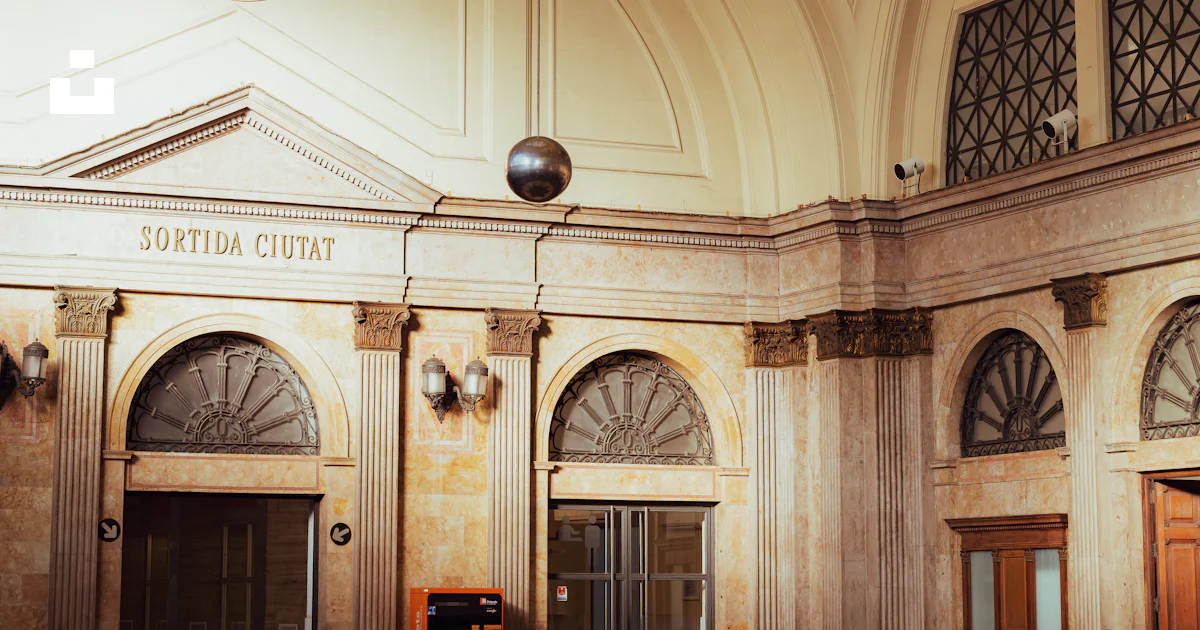 Grand hall of a vintage train station with clock. photo – Free Travel ...