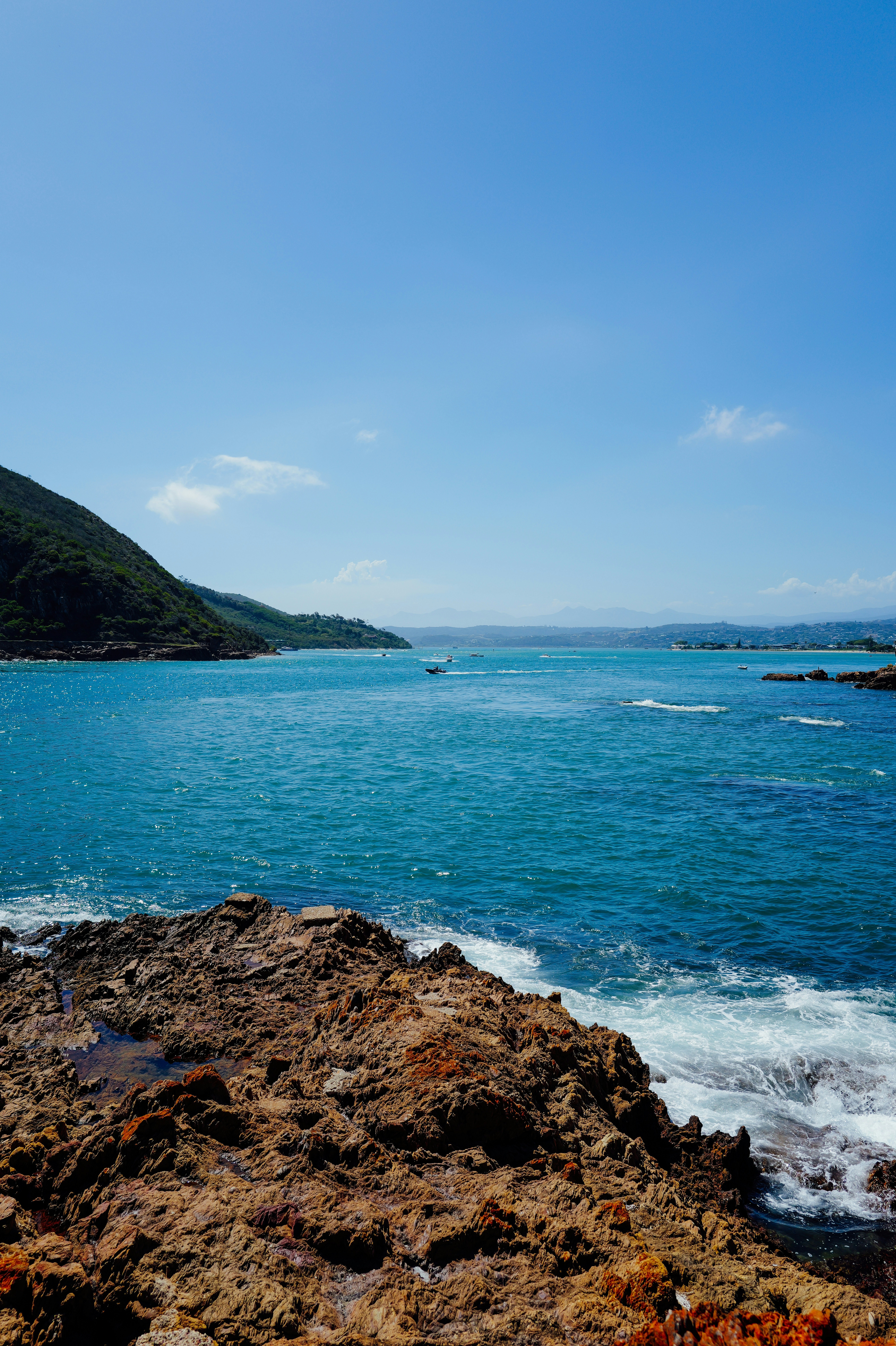 Photo by adrienolichon