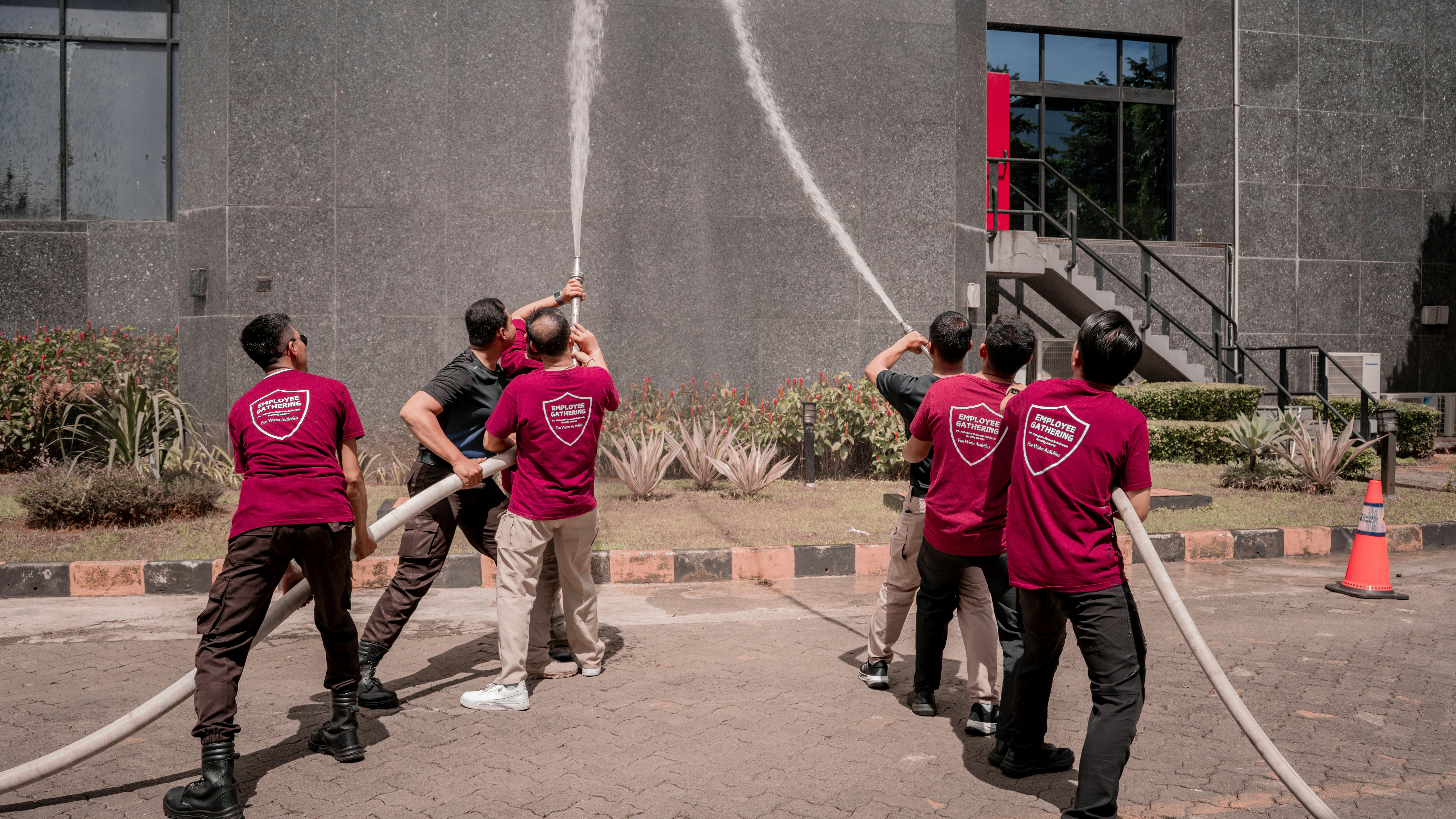 Implementing Exoskeleton Systems in Hospitality: Enhancing Staff Safety and Reducing Injury Costs