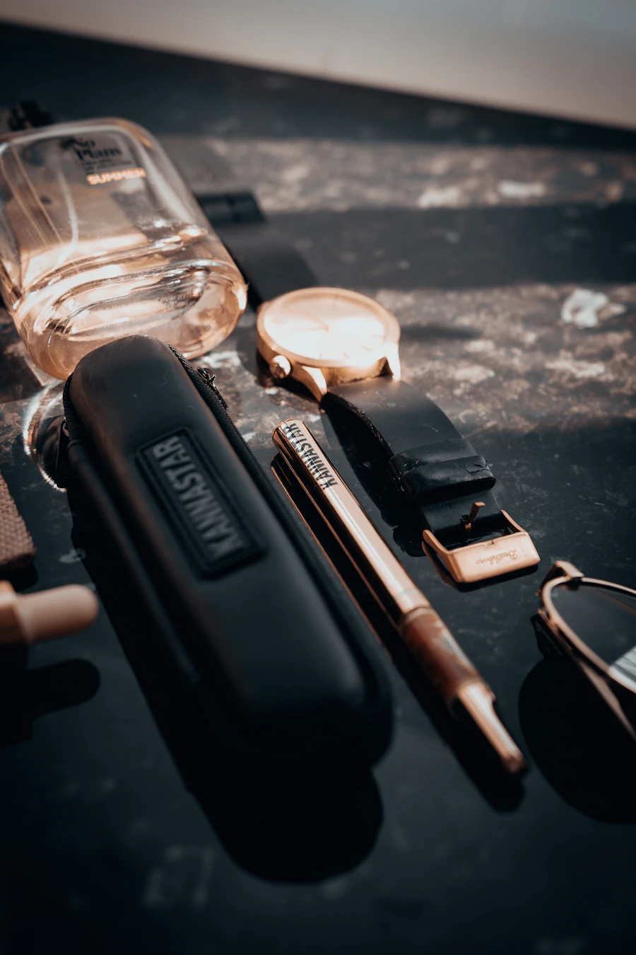 Perfume atomizer travel bottle