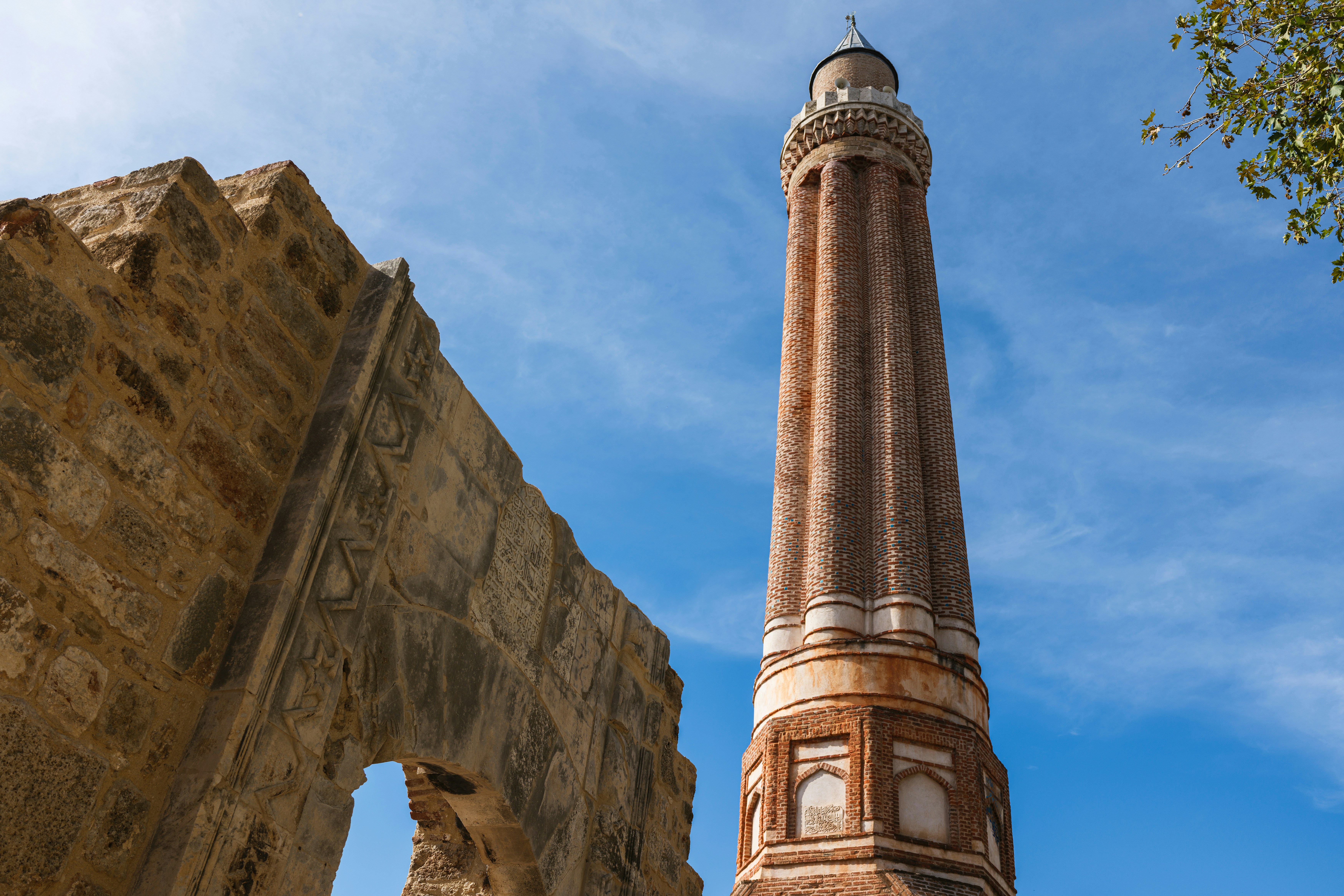 ottoman architecture ruins, wallpaper, Akhir Kekuasaan Dinasti Seljuk: Kebangkitan dan Keruntuhan 5