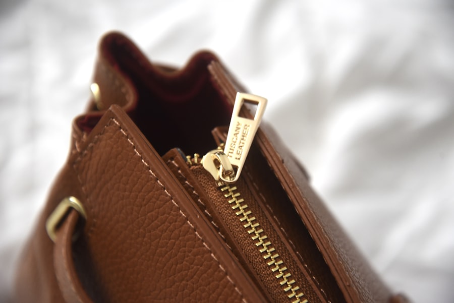 Pochette Mayfair Sac Kurt Geiger sacs à main