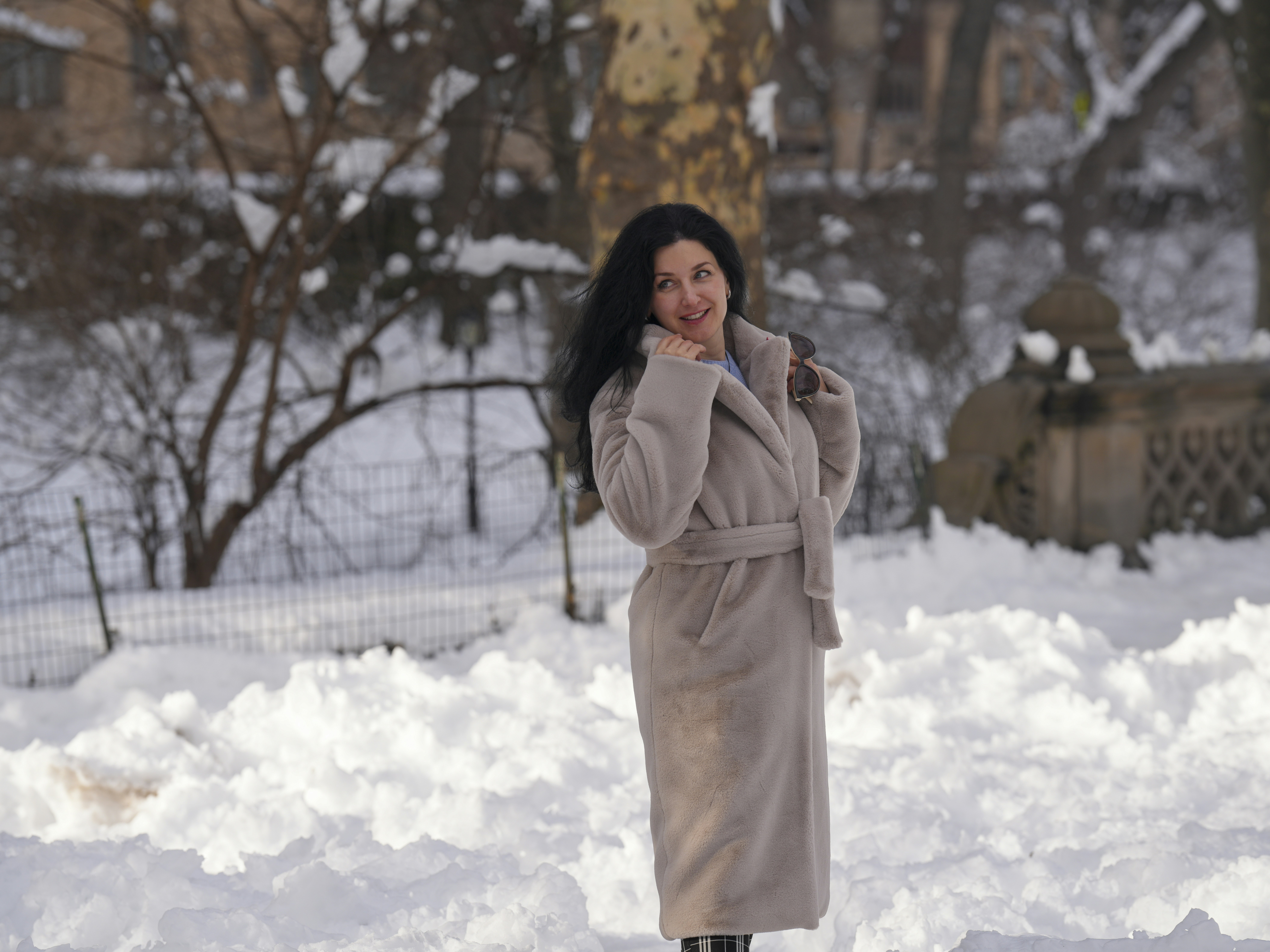 winter fashion wallpaper, wallpaper, Turtlenecks: Styling Tips for Trendy Outfits 5