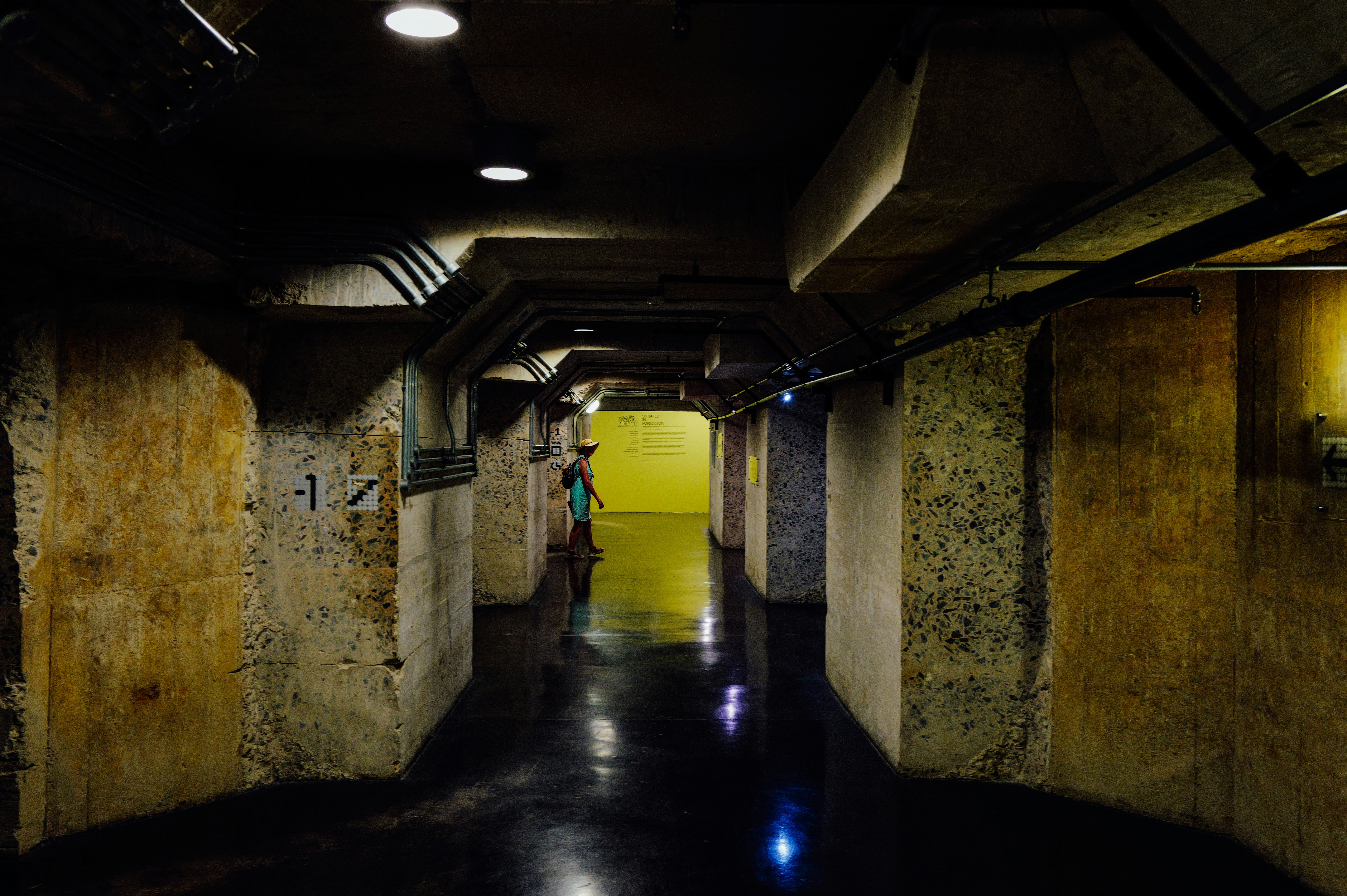 Photo by adrienolichon