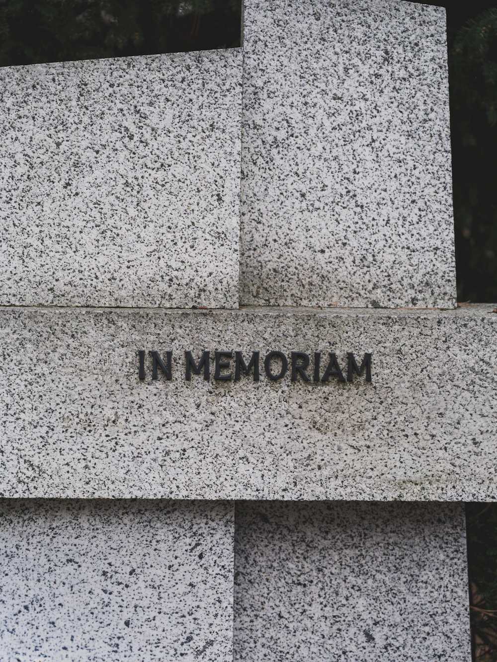 Monument en granit poli