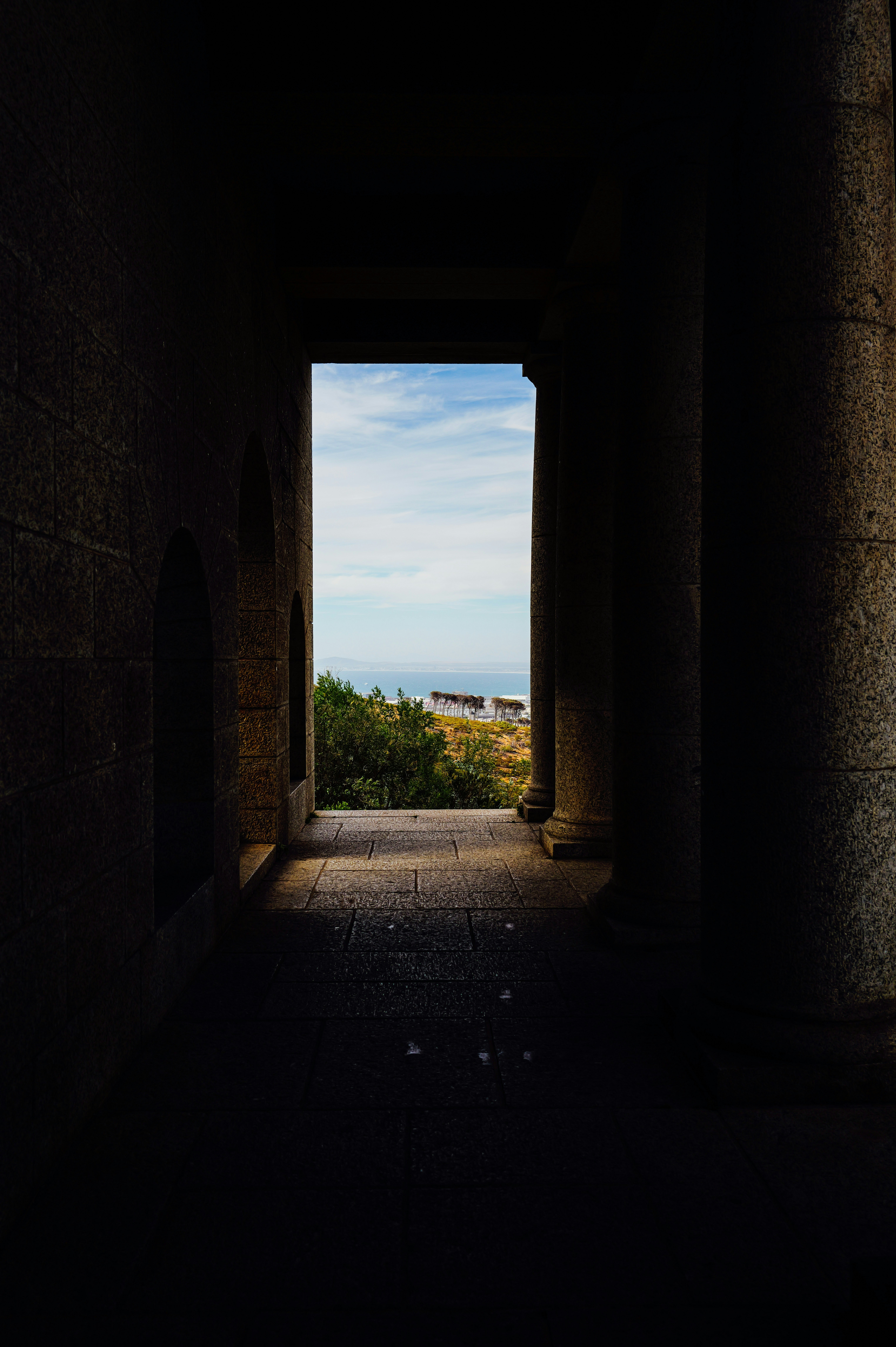 Photo by adrienolichon