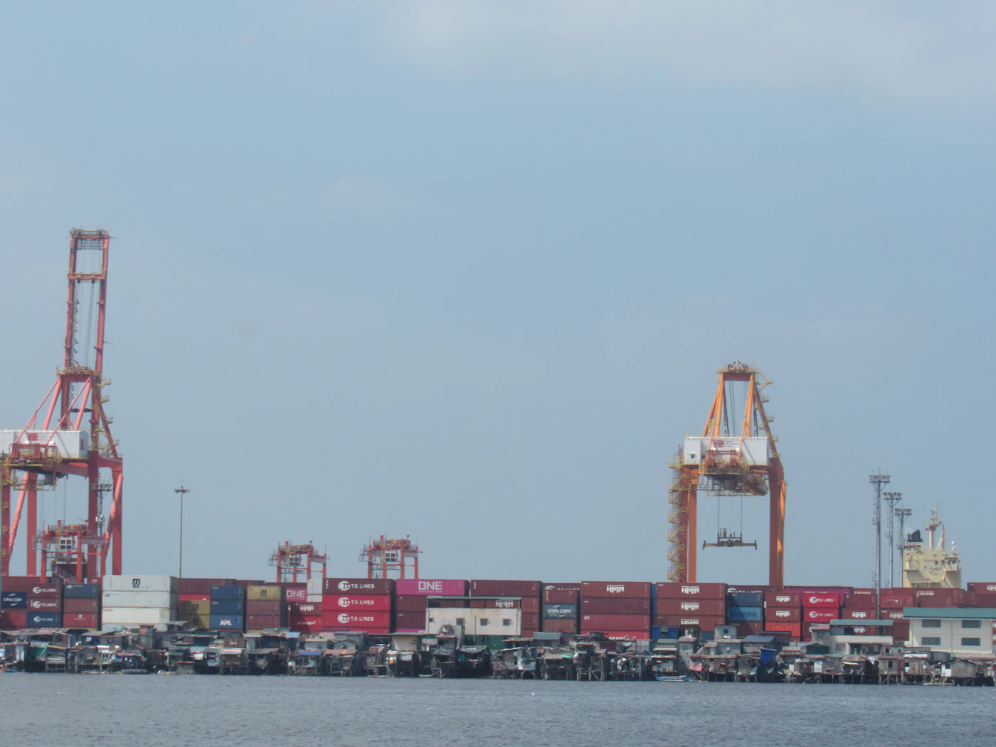 Containertransport mit einem Lkw