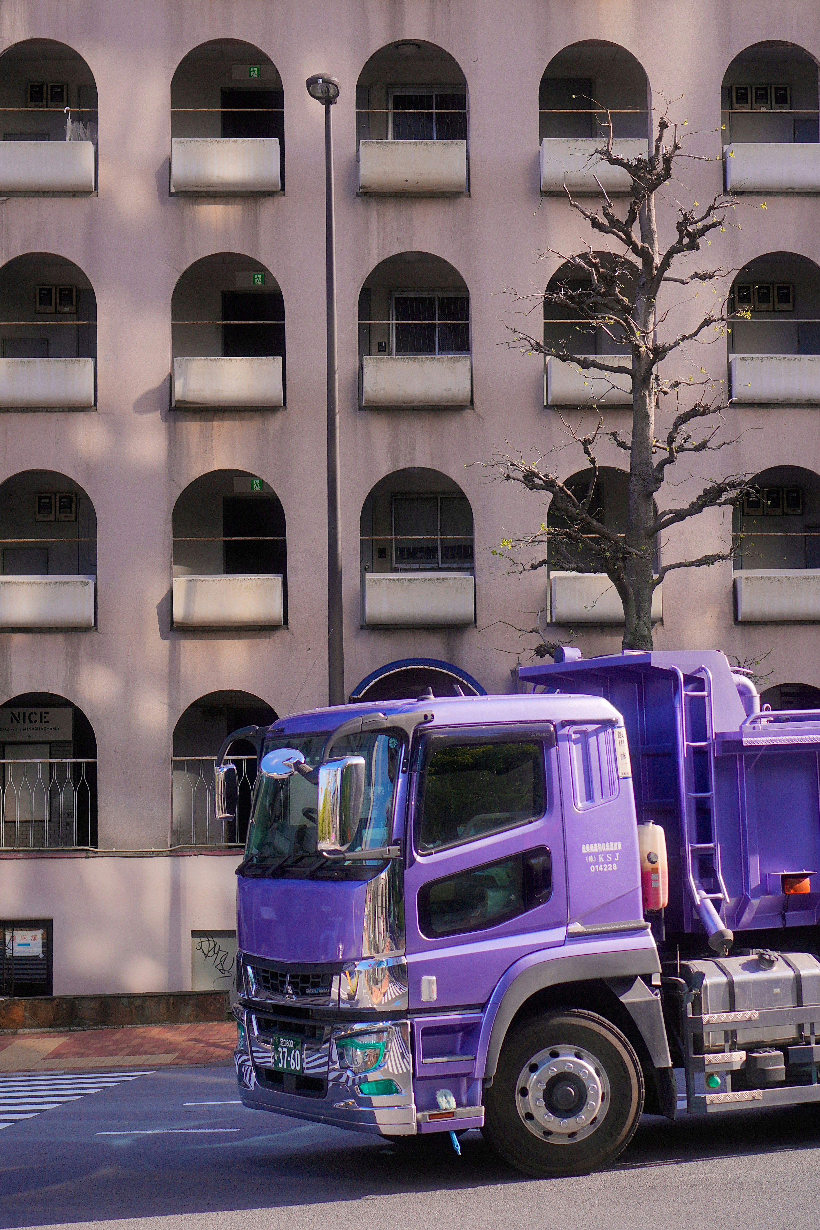 purple luxury truck, wallpaper, Thanos Car: Purple Truck Meme Wallpapers and Culture Guide 1