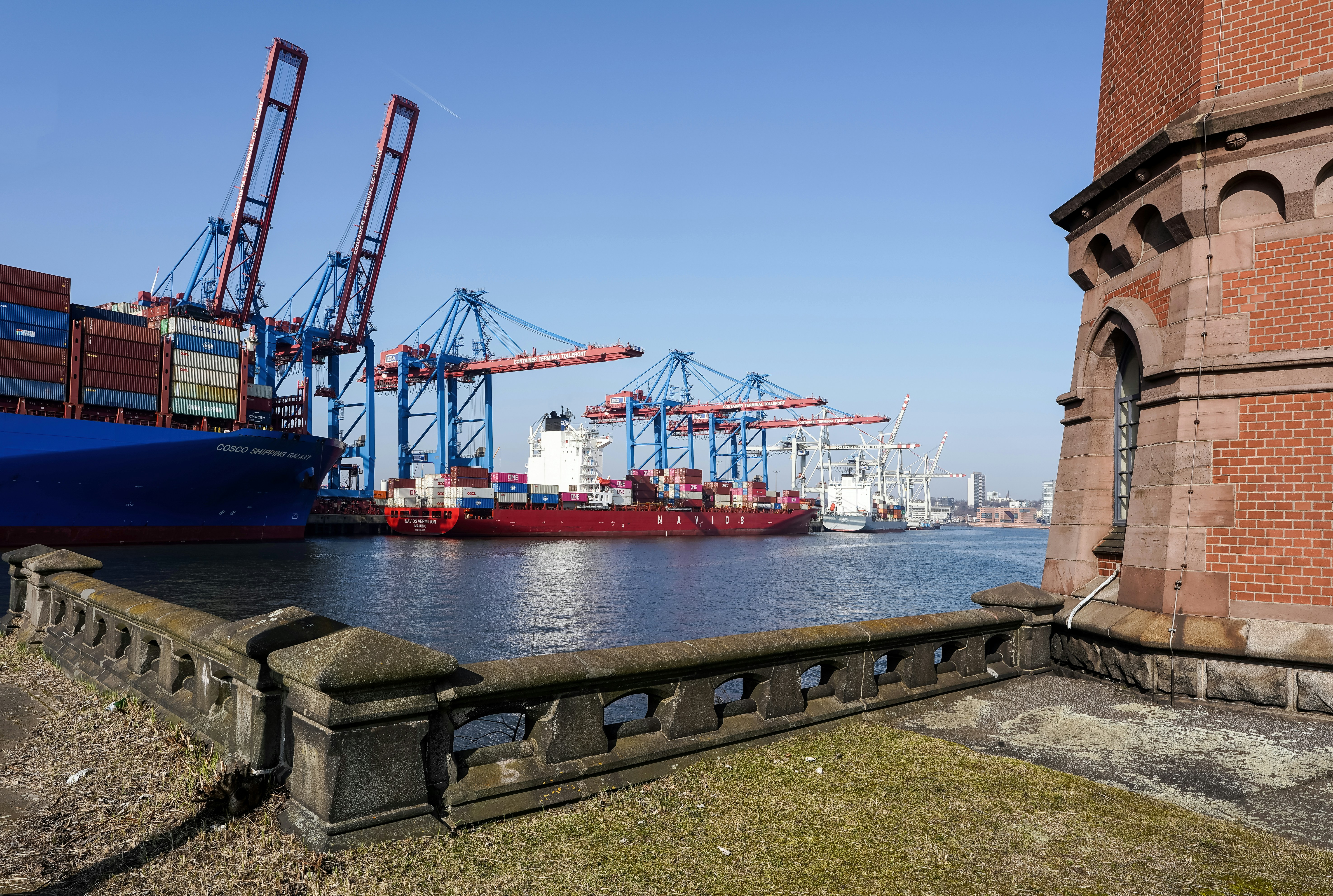 Global Trade Realigns as Diplomatic Pressure Mounts