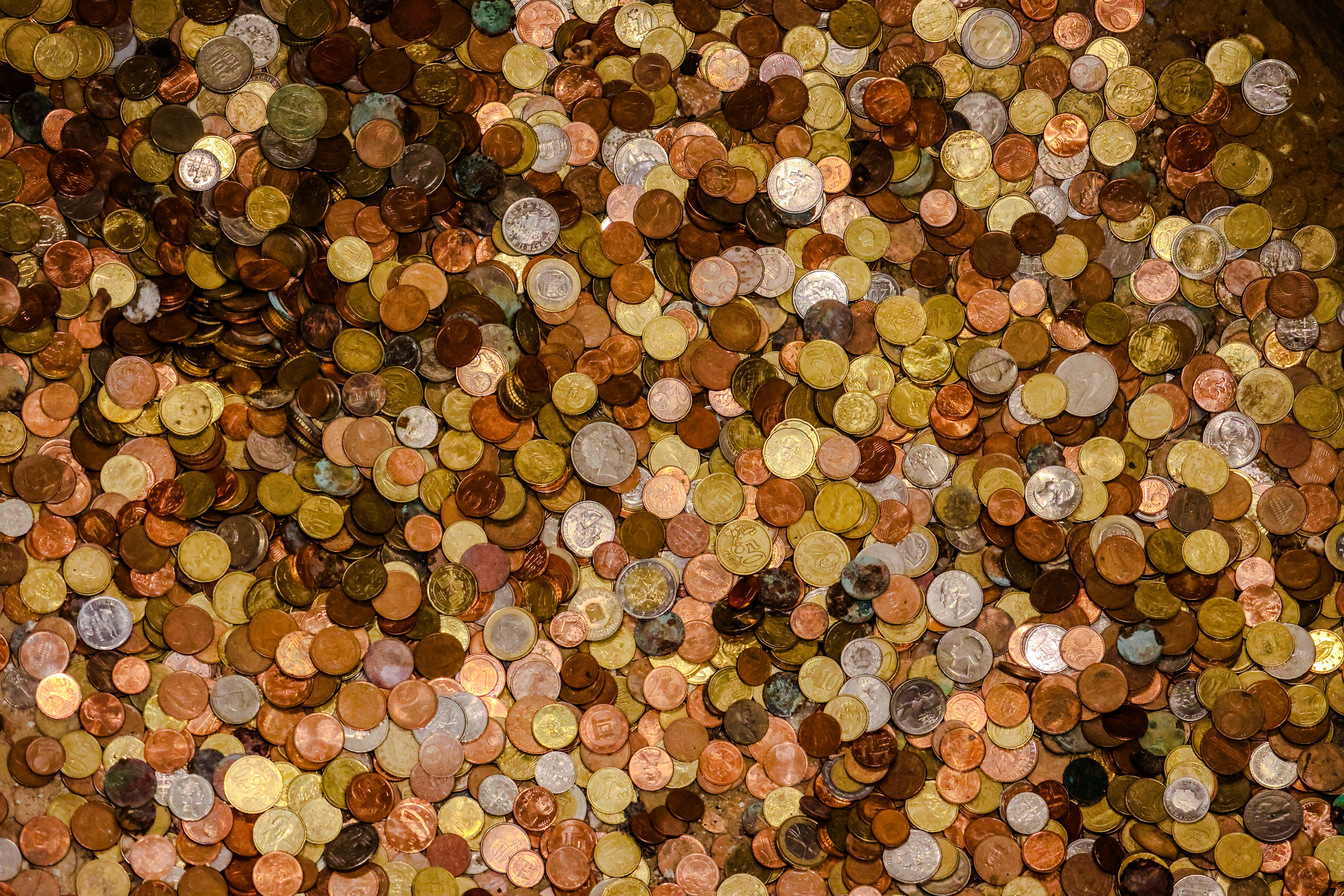 トラック運転手 稼げる 職種のイメージ