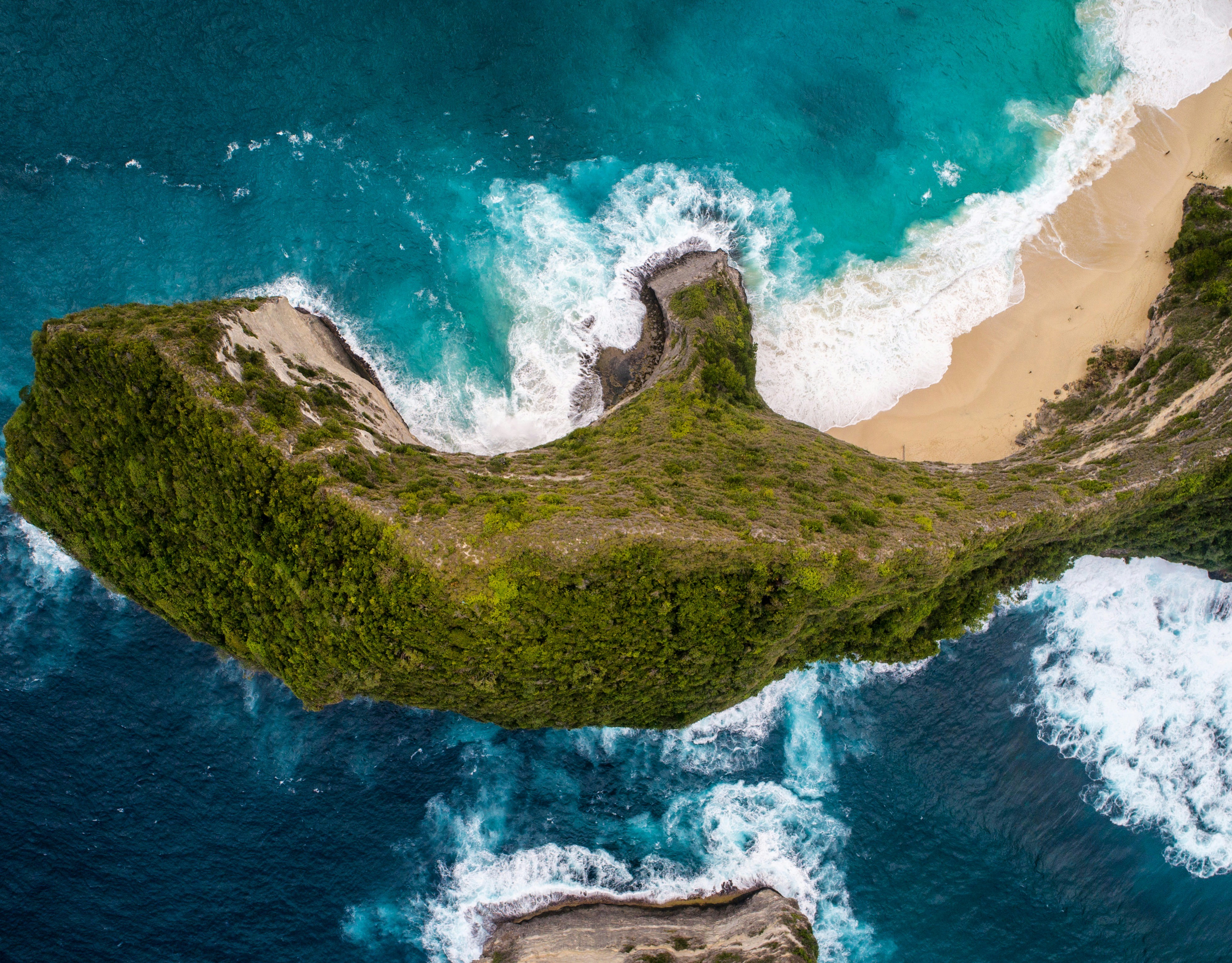 Photo by balidroneproduction