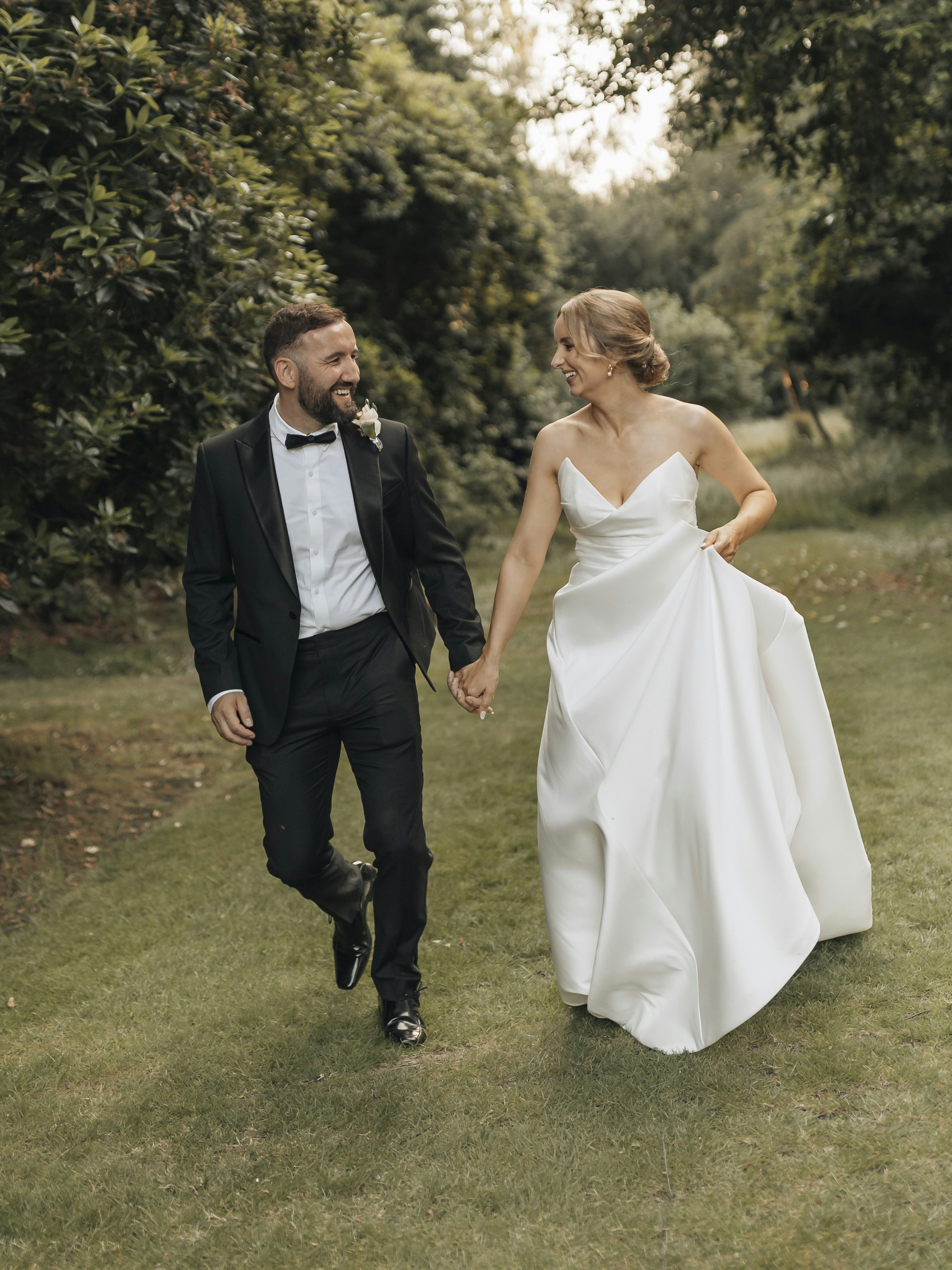 wedding party portraits, wallpaper, Wedding Party Photos: Tips for Stunning Group Shots 5