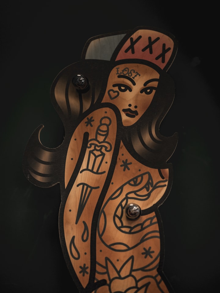 Tattoo-inspired artwork of a woman with snake and dagger motifs, the linked composition mirroring the two-circle chain of flash design №006