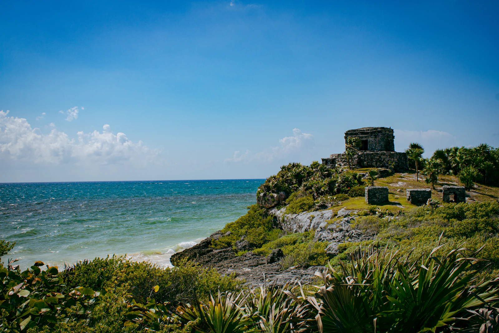 Ruinas mayas sobre el mar Caribe en Tulum