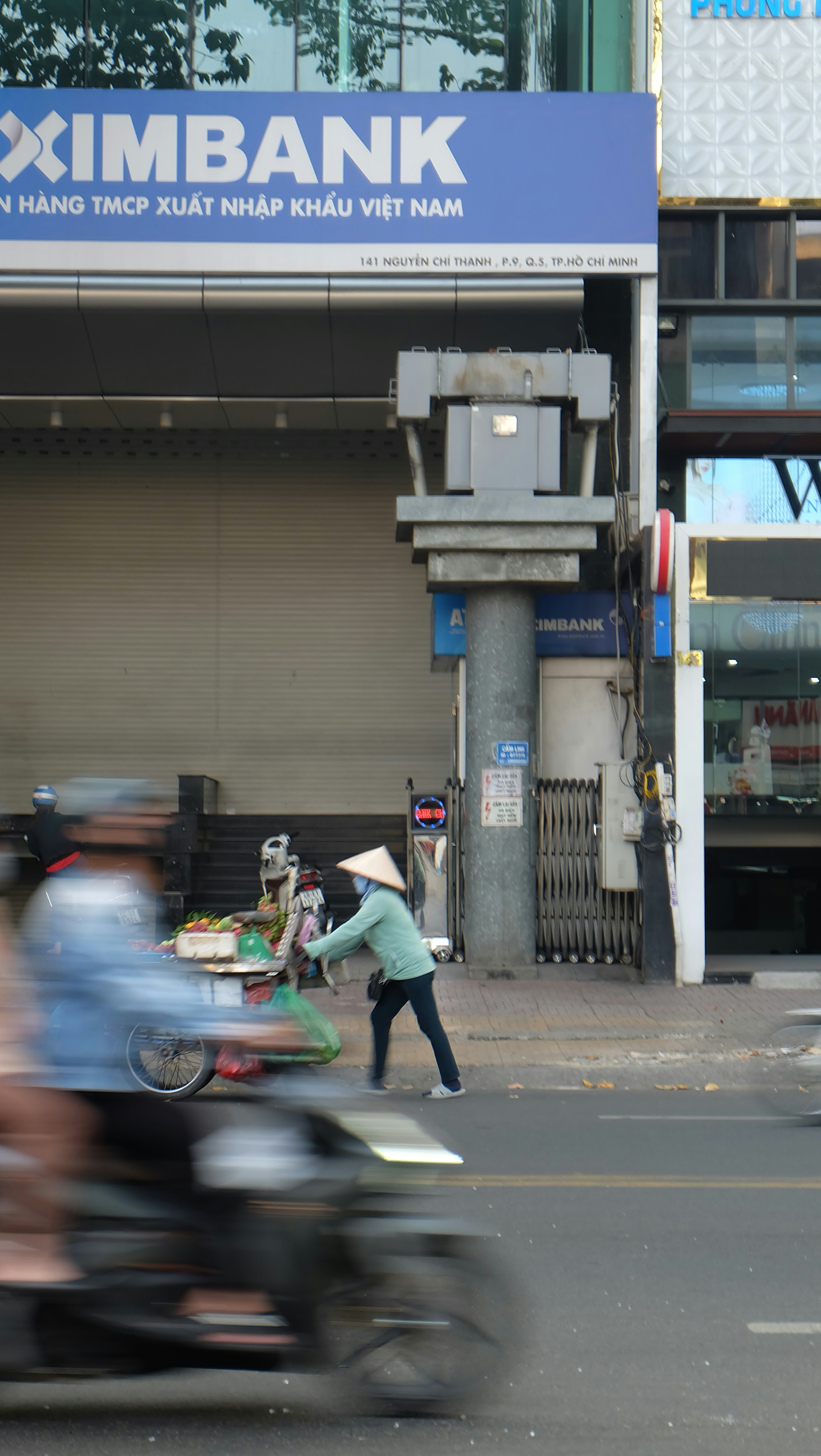 ATMs in Estonia — When, Where, and How to Use Them Safely