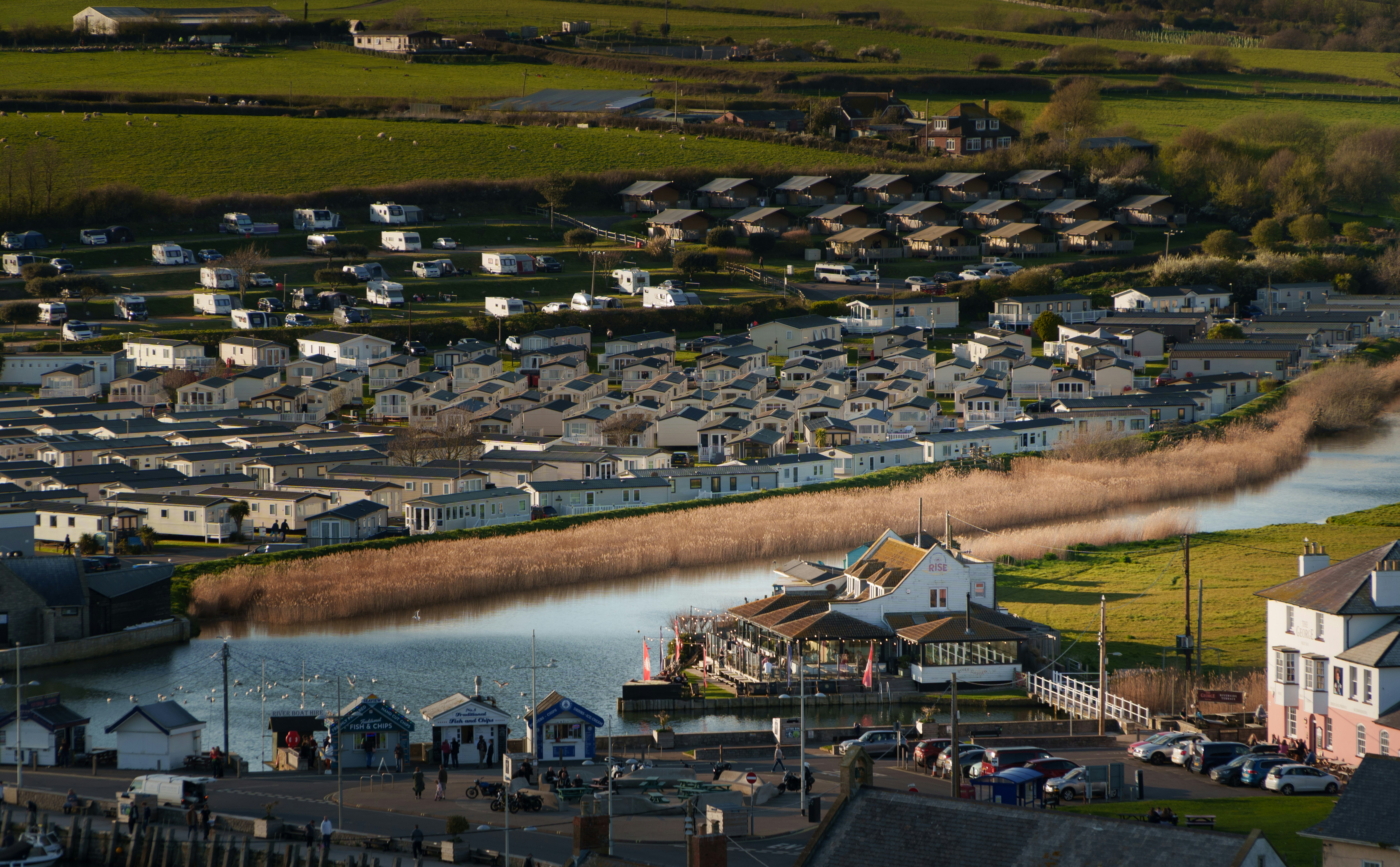 MediaTek vs. Qualcomm: Unpacking the Latest Chip Wars