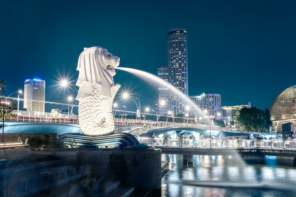 Singapore vs Tokyo: The Ultimate Digital Nomad Comparison 2026