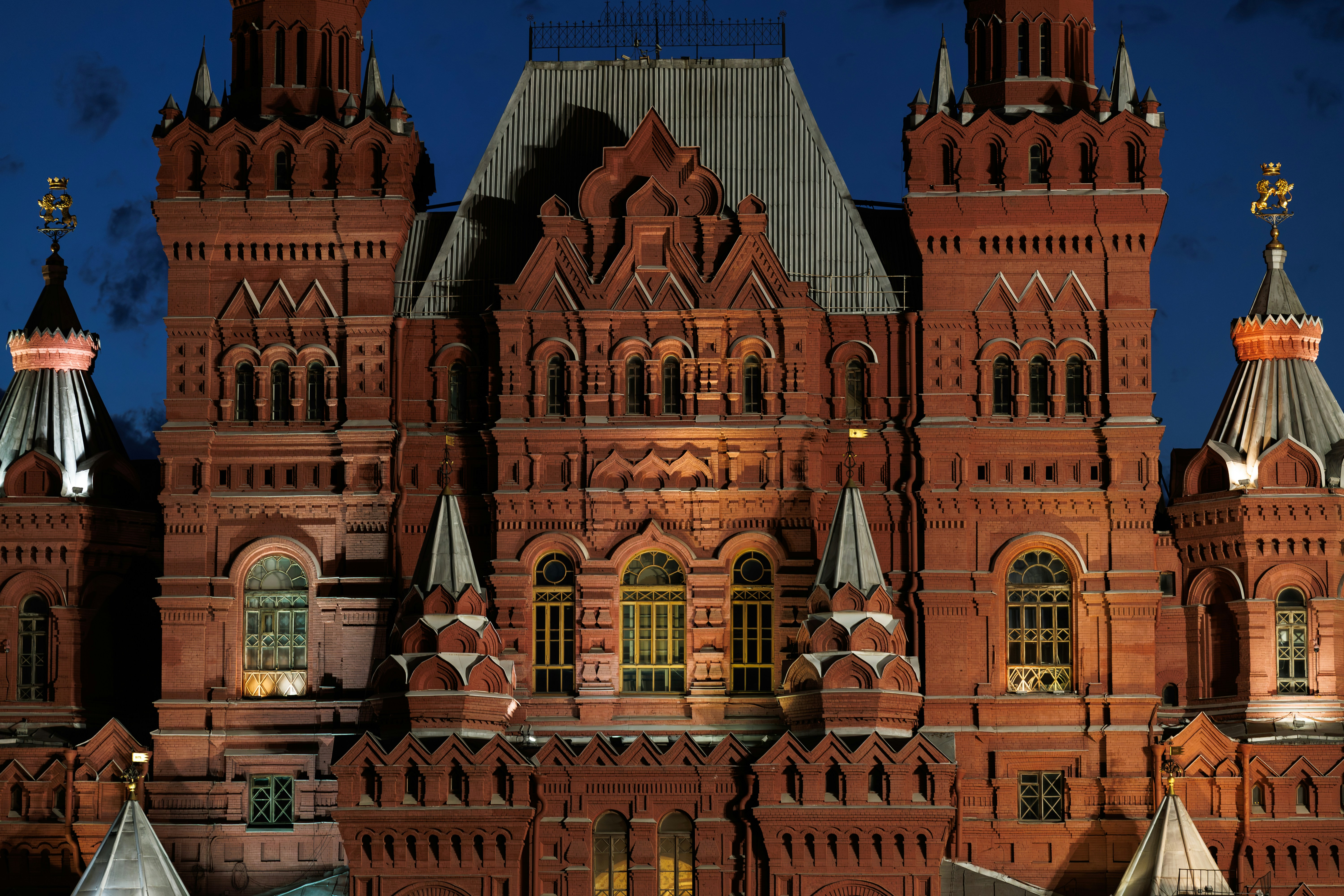 アラグチー訪露 プーチンと直接会談