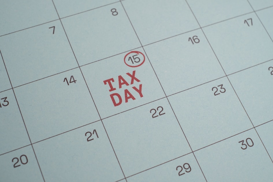 Tax Day 2026: 60% of Americans Feel They Overpay — No Tax on Tips Rules Explained