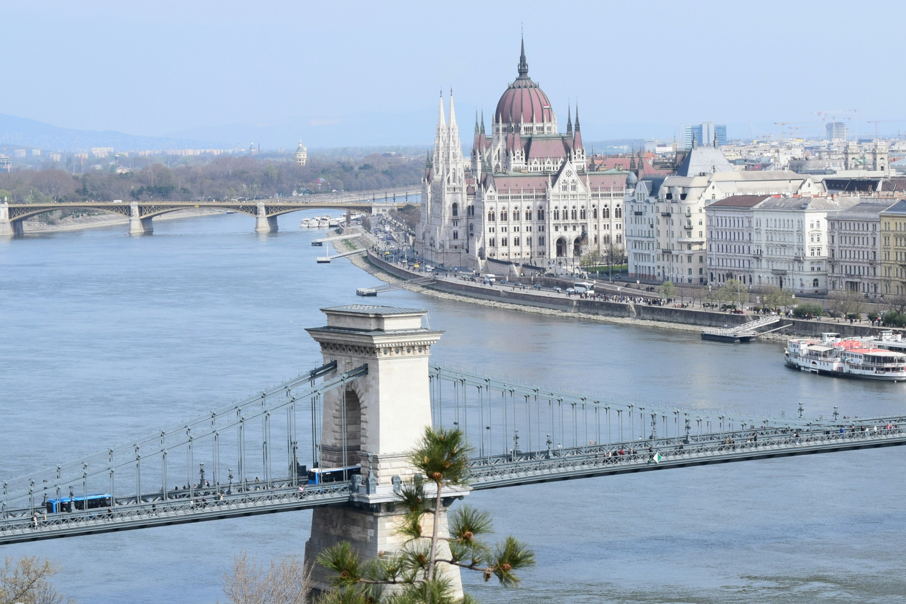 Chain bridge and parliament building over river