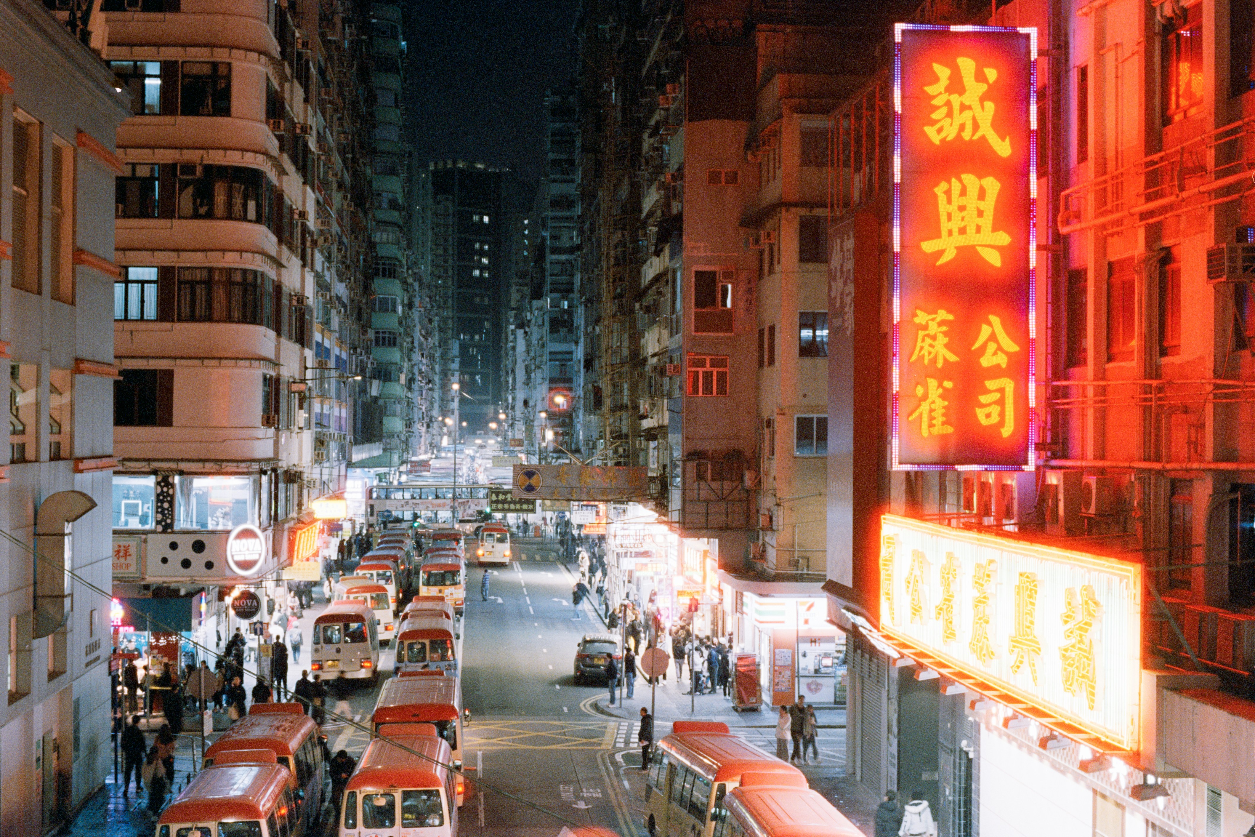 Photo by zhenyao_photo