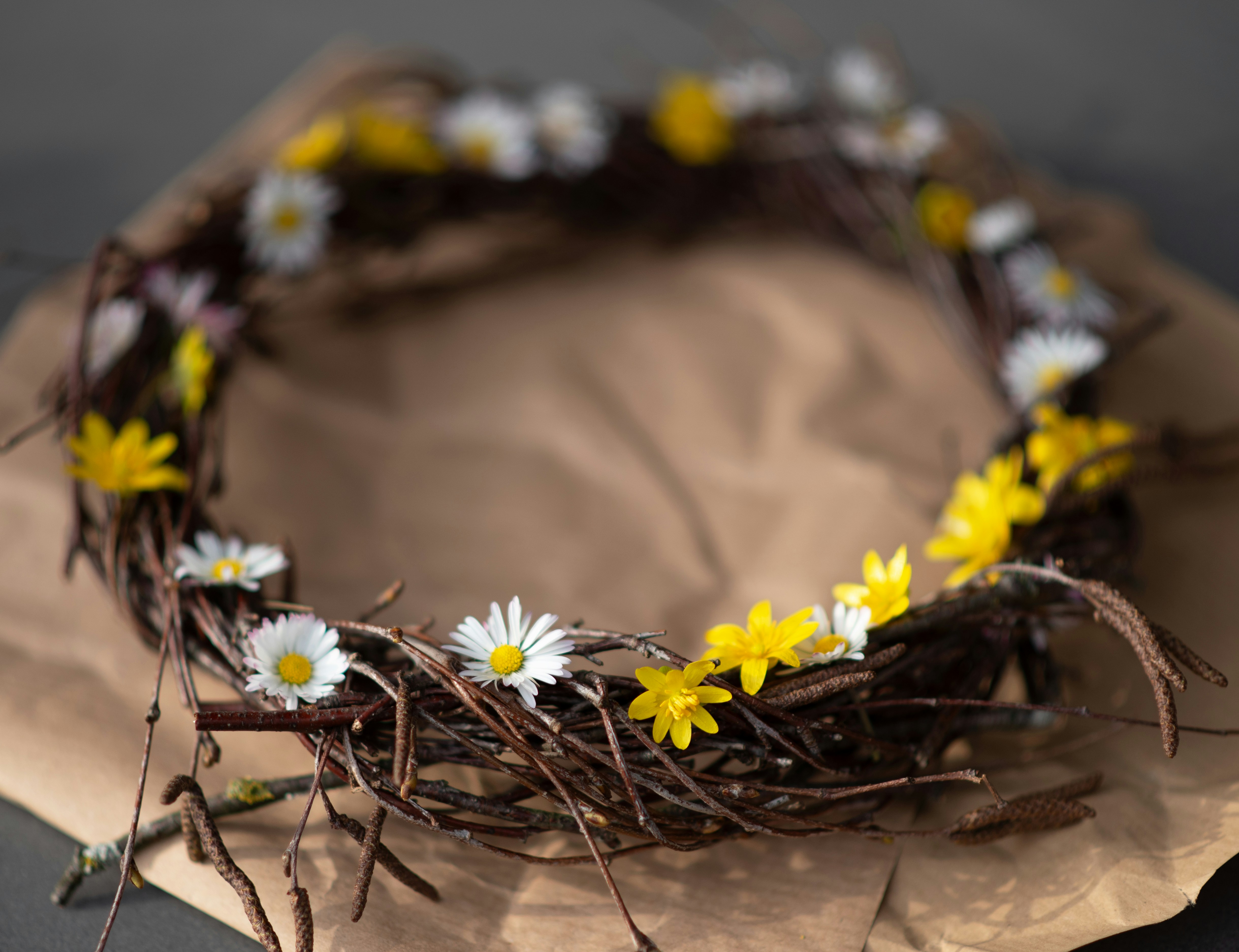 nature crafts aesthetic, wallpaper, Easy Nature Crafts for Adults to Sell: Top Profitable Ideas 2